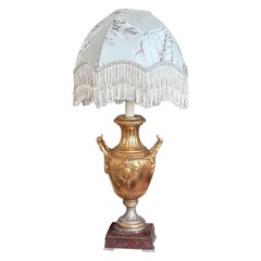 Lampe de table à urne classique en bronze doré du XIXe siècle