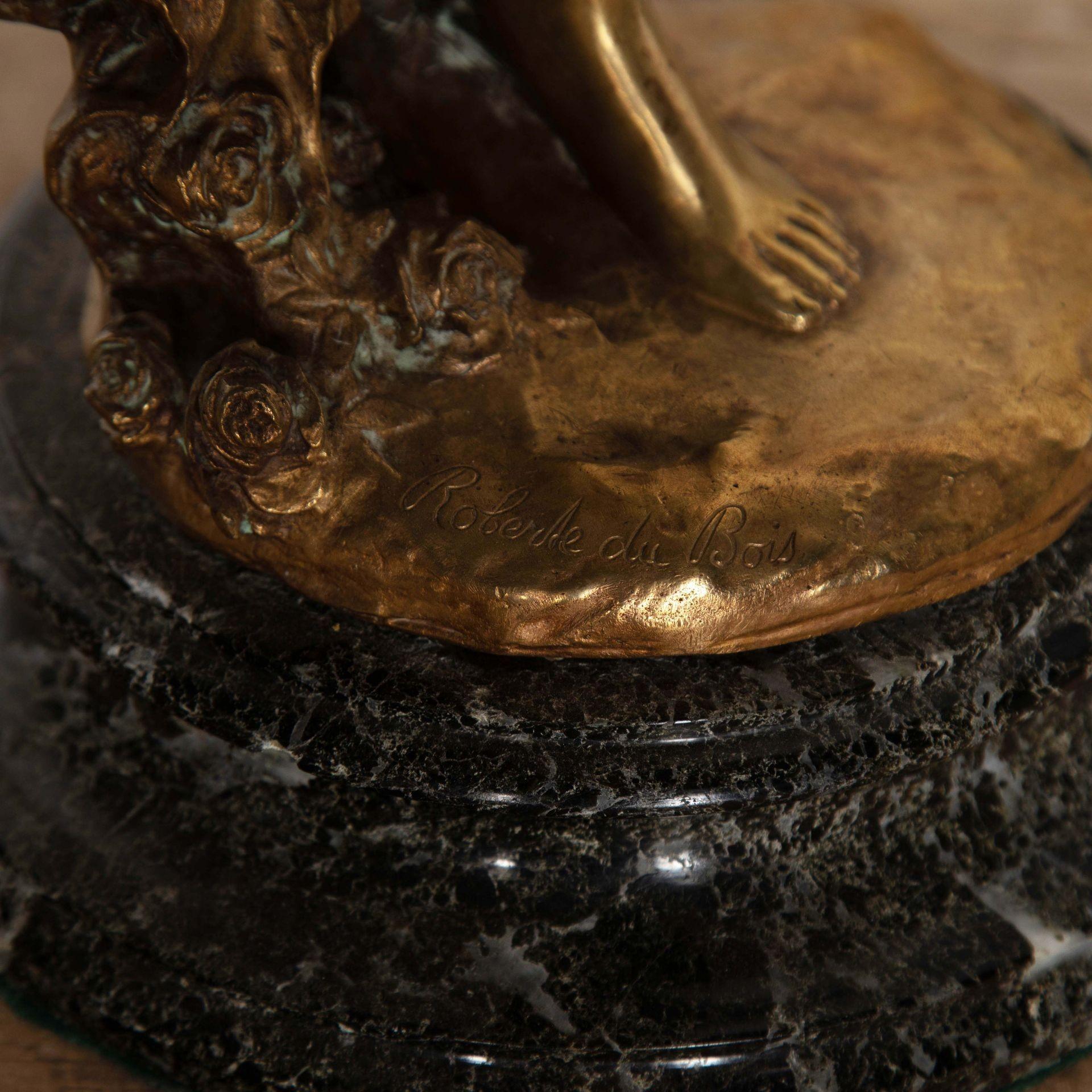 Bronzo Figura femminile in bronzo dorato del XIX secolo in vendita