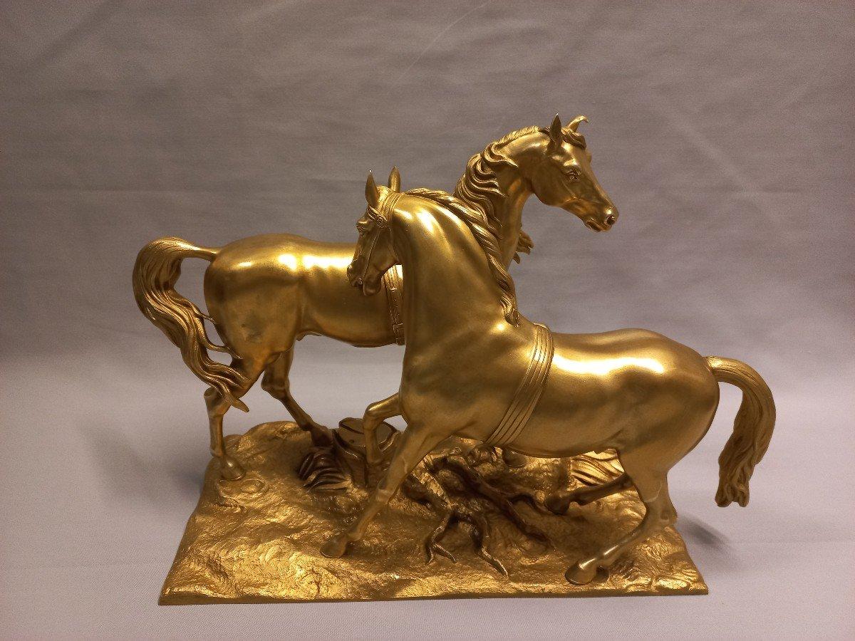Group of horses on a naturalistic basis
Sculpture in gilded and chiseled bronze
Period 1st part of the 19th century
France
Unsigned
Very good condition