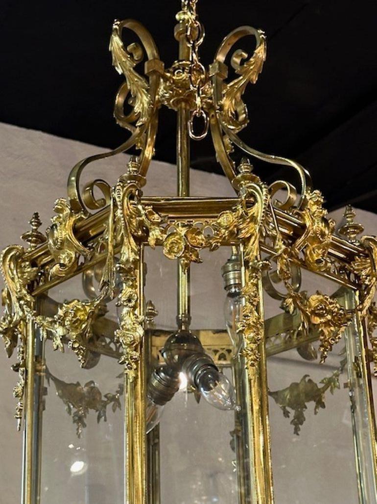 Lanterna Luigi XV in bronzo dorato del XIX secolo In condizioni buone in vendita a Dallas, TX
