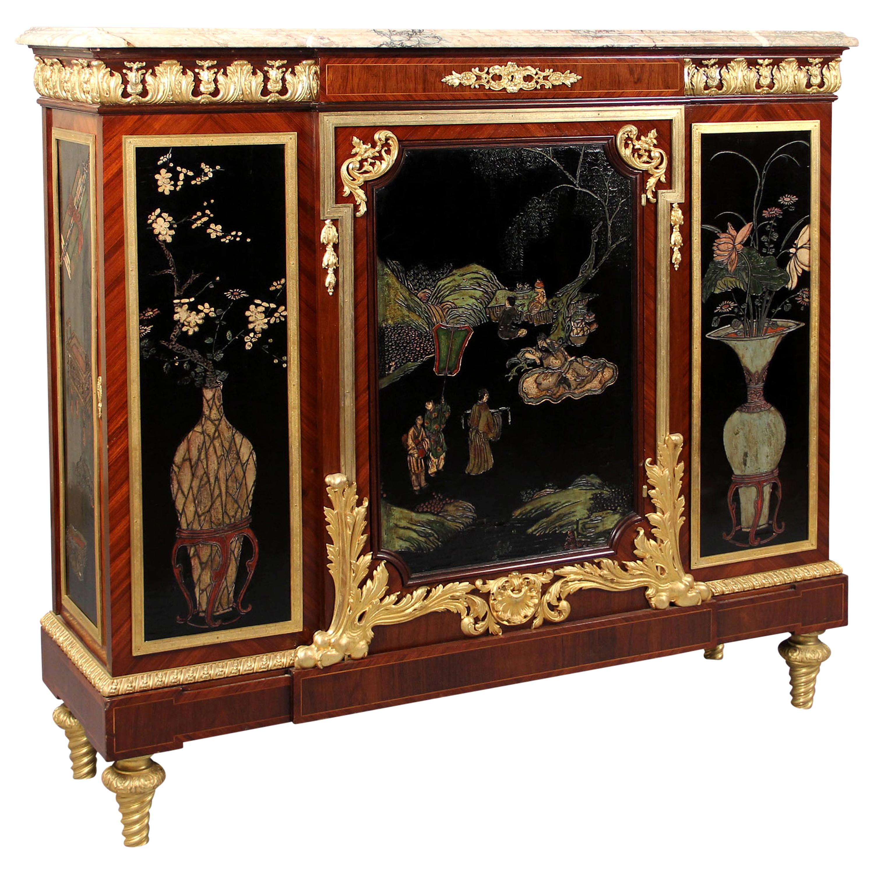 Armario lacado Coromandel del siglo XIX, montado en bronce dorado, de Maison Forest en venta