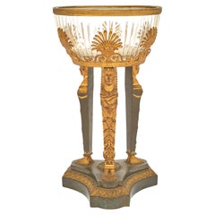 Centre de table de style Empire du 19e siècle monté sur bronze doré / verre taillé