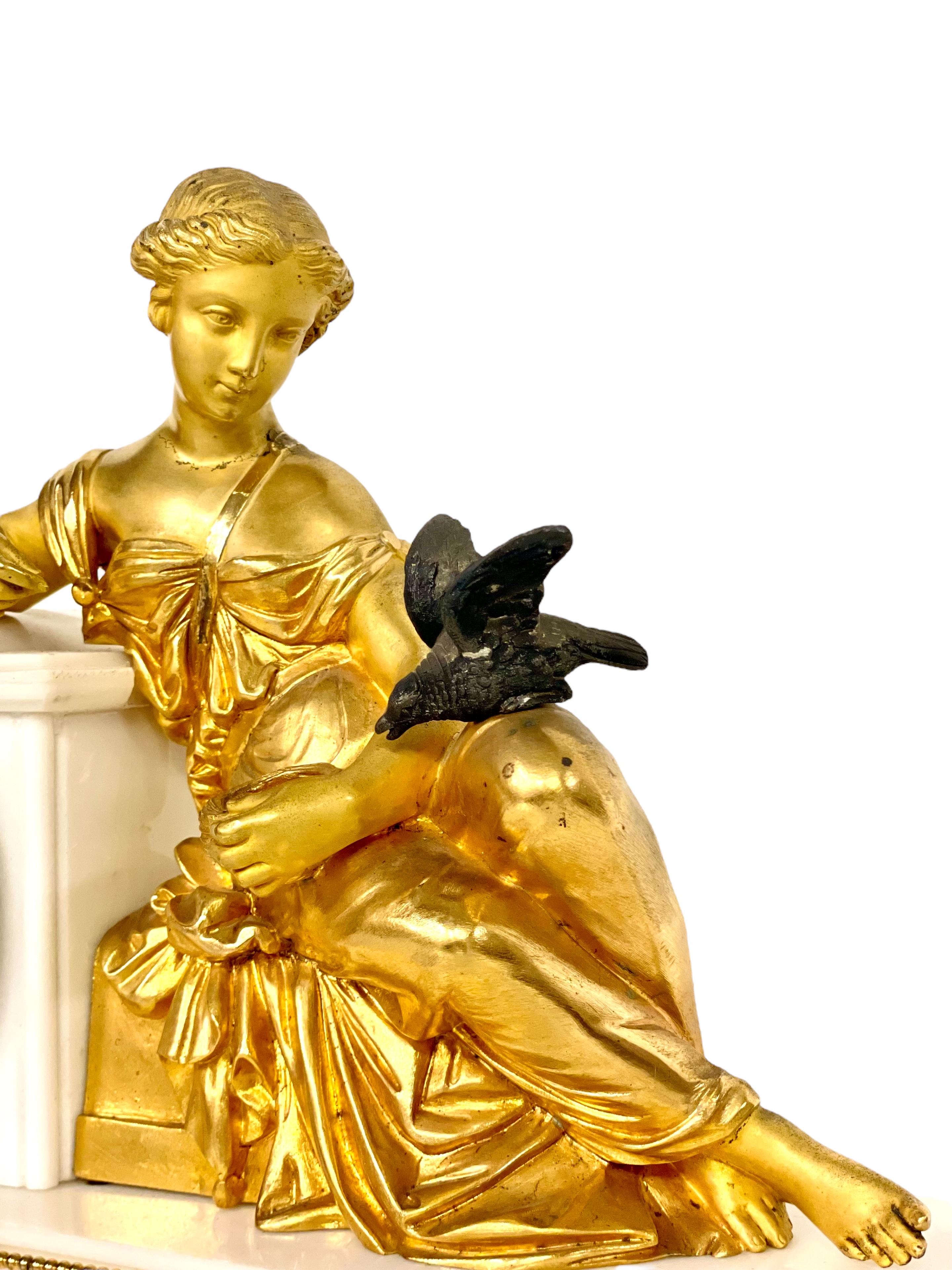 19th Century Gilt Bronze Sculpture and Marble Mantel Clock In Good Condition For Sale In LA CIOTAT, FR