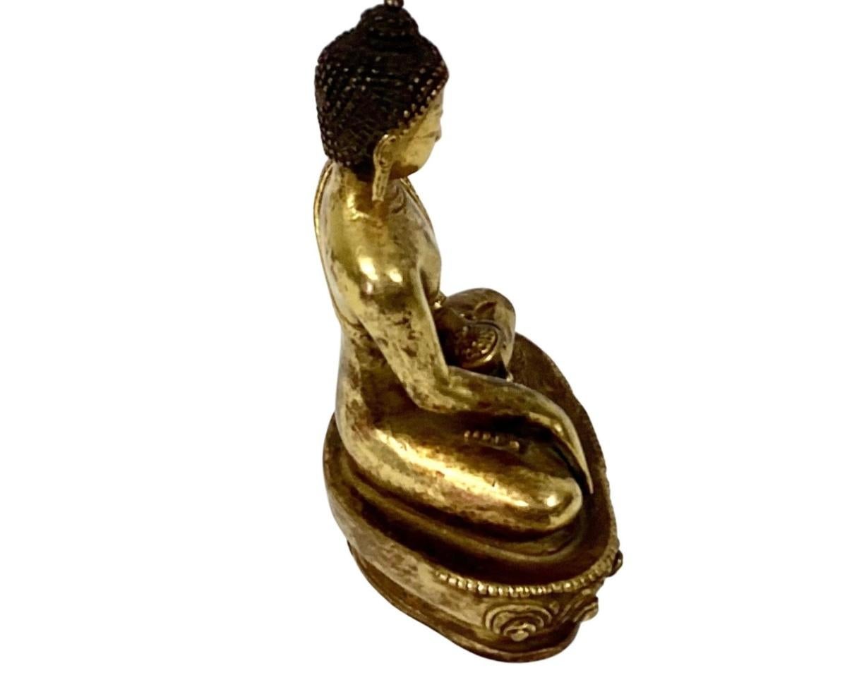 19th Century Gilt Bronze Seated Buddha In Good Condition For Sale In Bradenton, FL