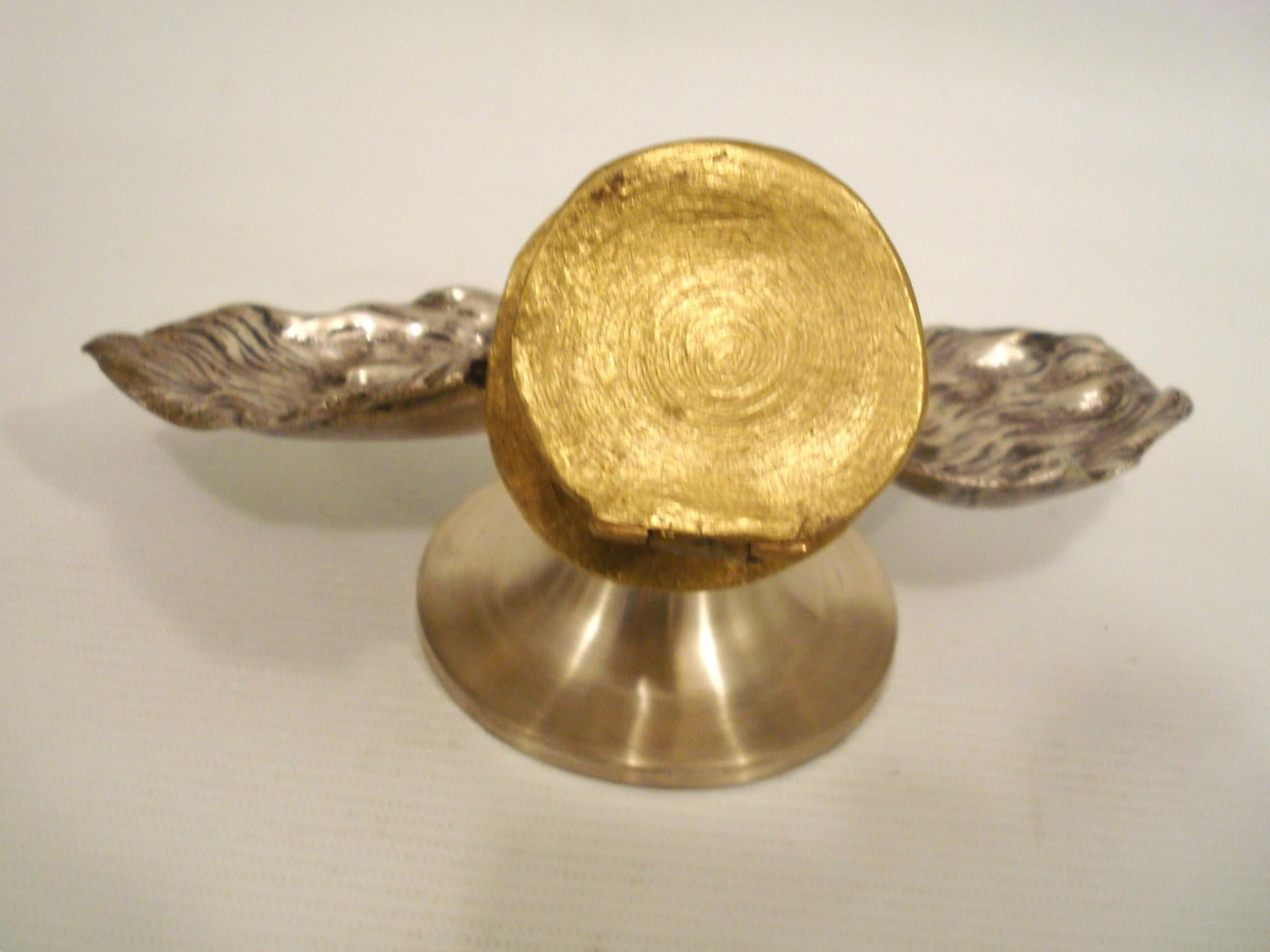 XIXe siècle Allume-cigares de table en bronze doré du 19e siècle, en forme d'homme barbu en vente