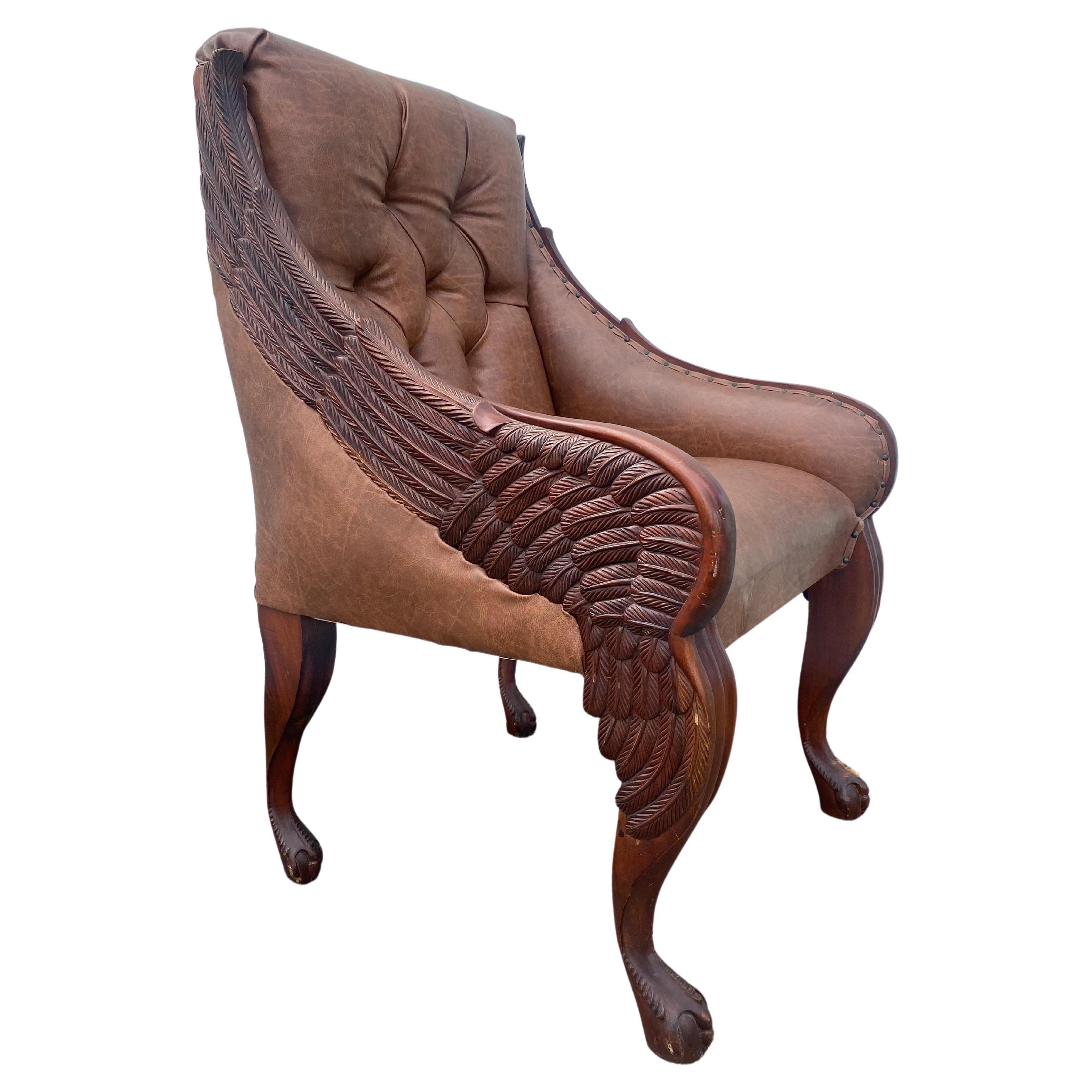 Chaise de bibliothèque du 19e siècle en bois sculpté et doré à ailes de Swan 