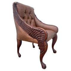 Chaise de bibliothèque du 19e siècle en bois sculpté et doré à ailes de Swan 