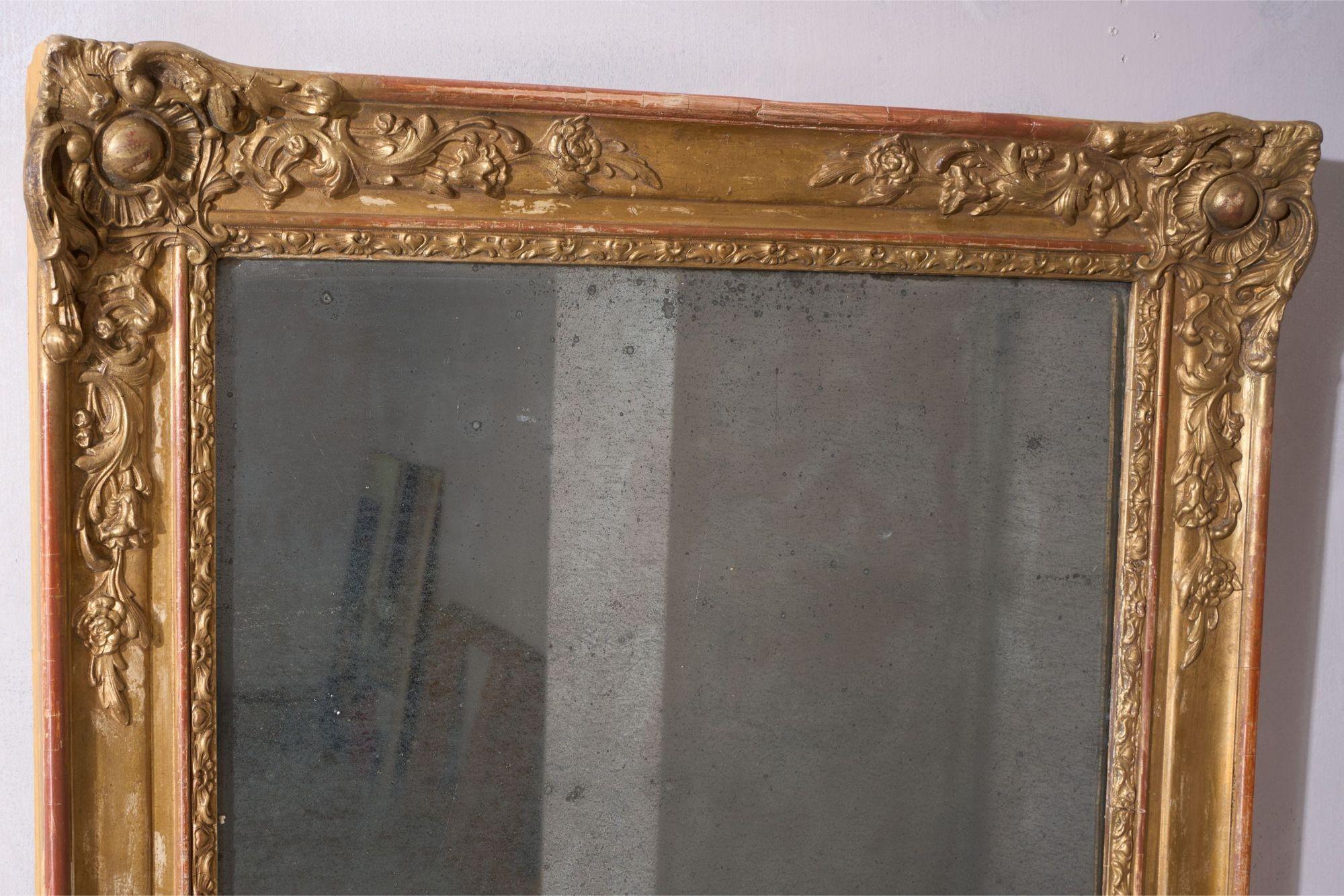 Miroir français du 19e siècle à décor doré en vente 2
