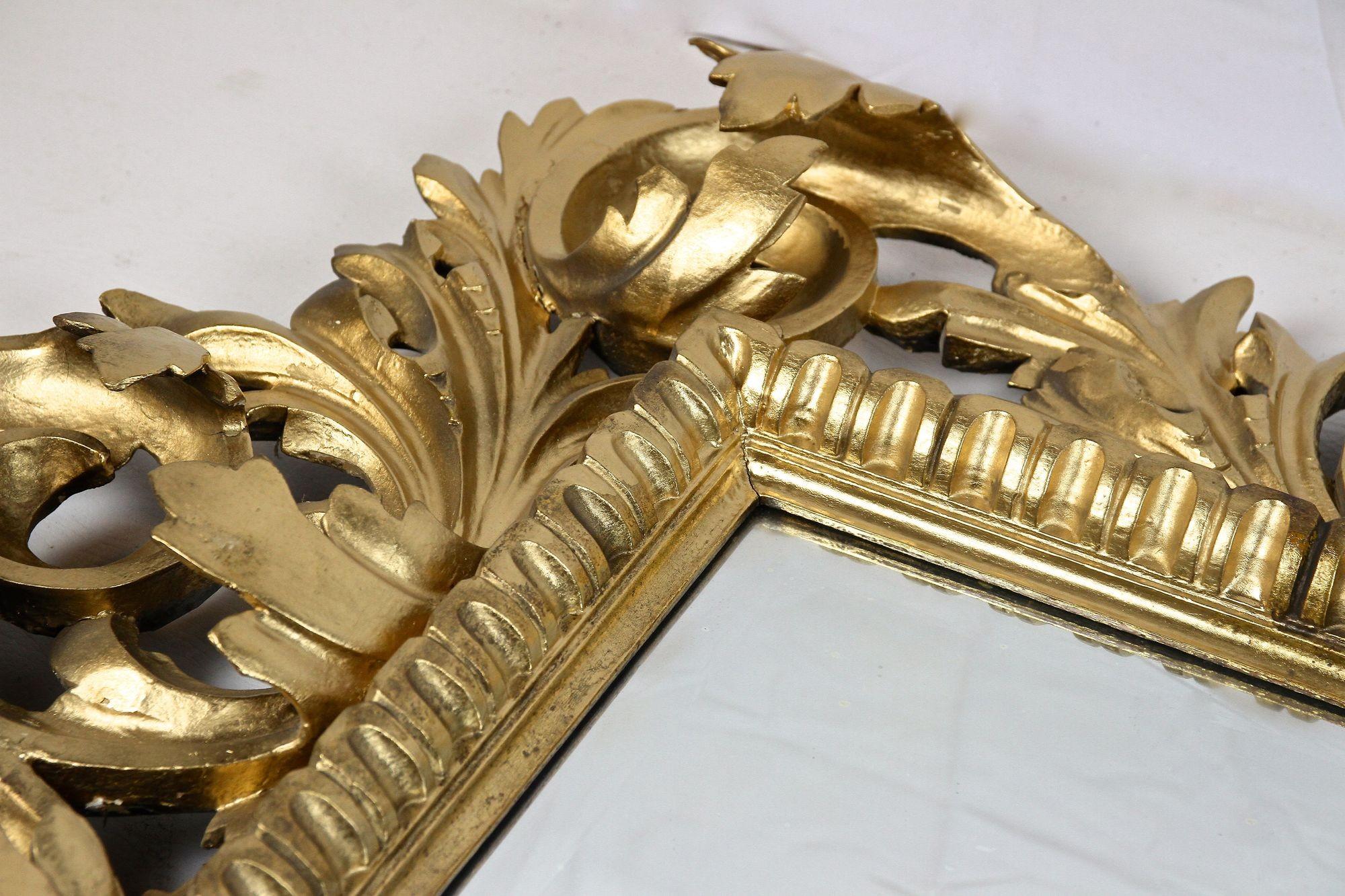 19th Century Gilt Florentine Mirror, Open Worked, Italy circa 1890 For Sale 5