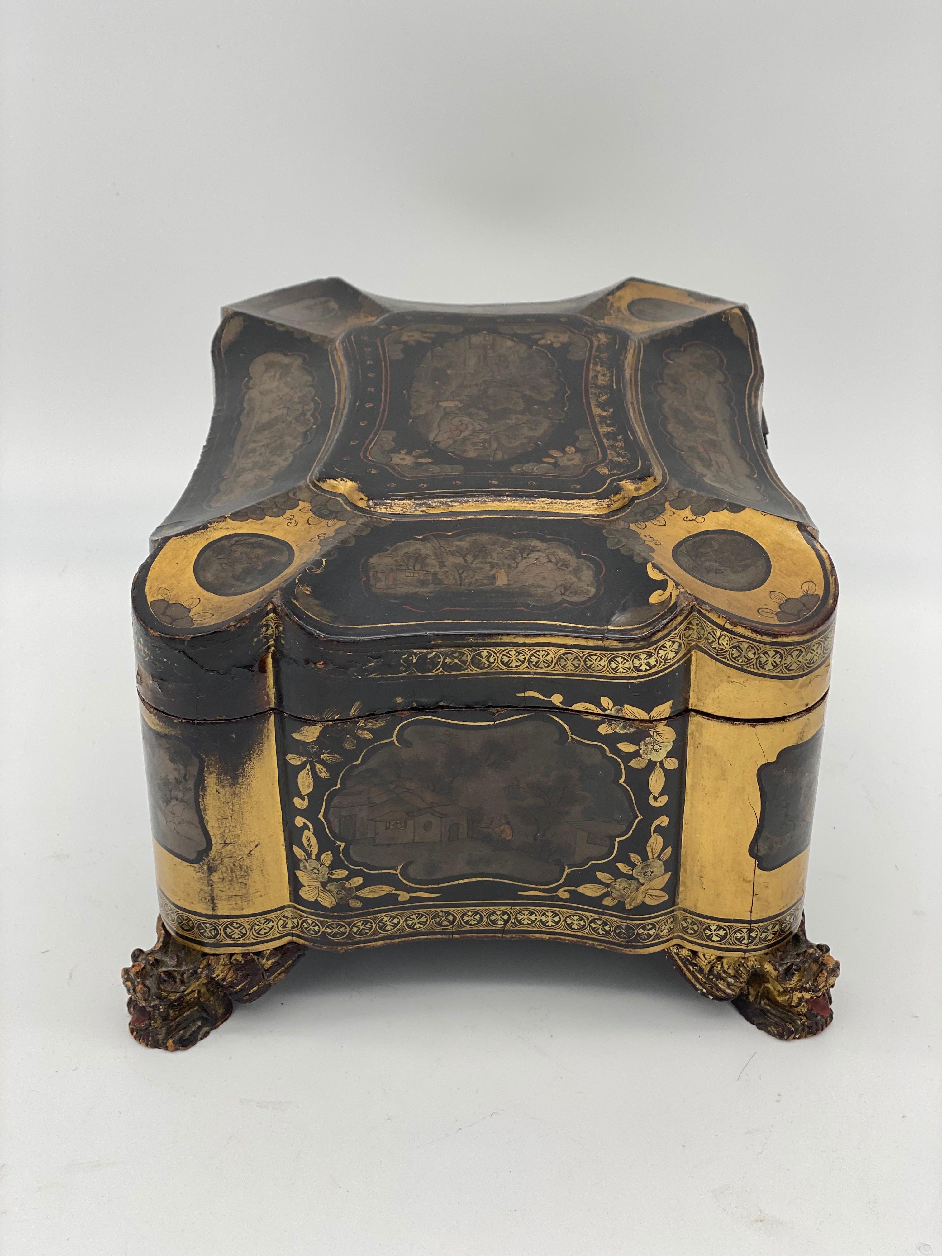 Caddy à thé chinois en laque dorée du 19ème siècle en vente 2