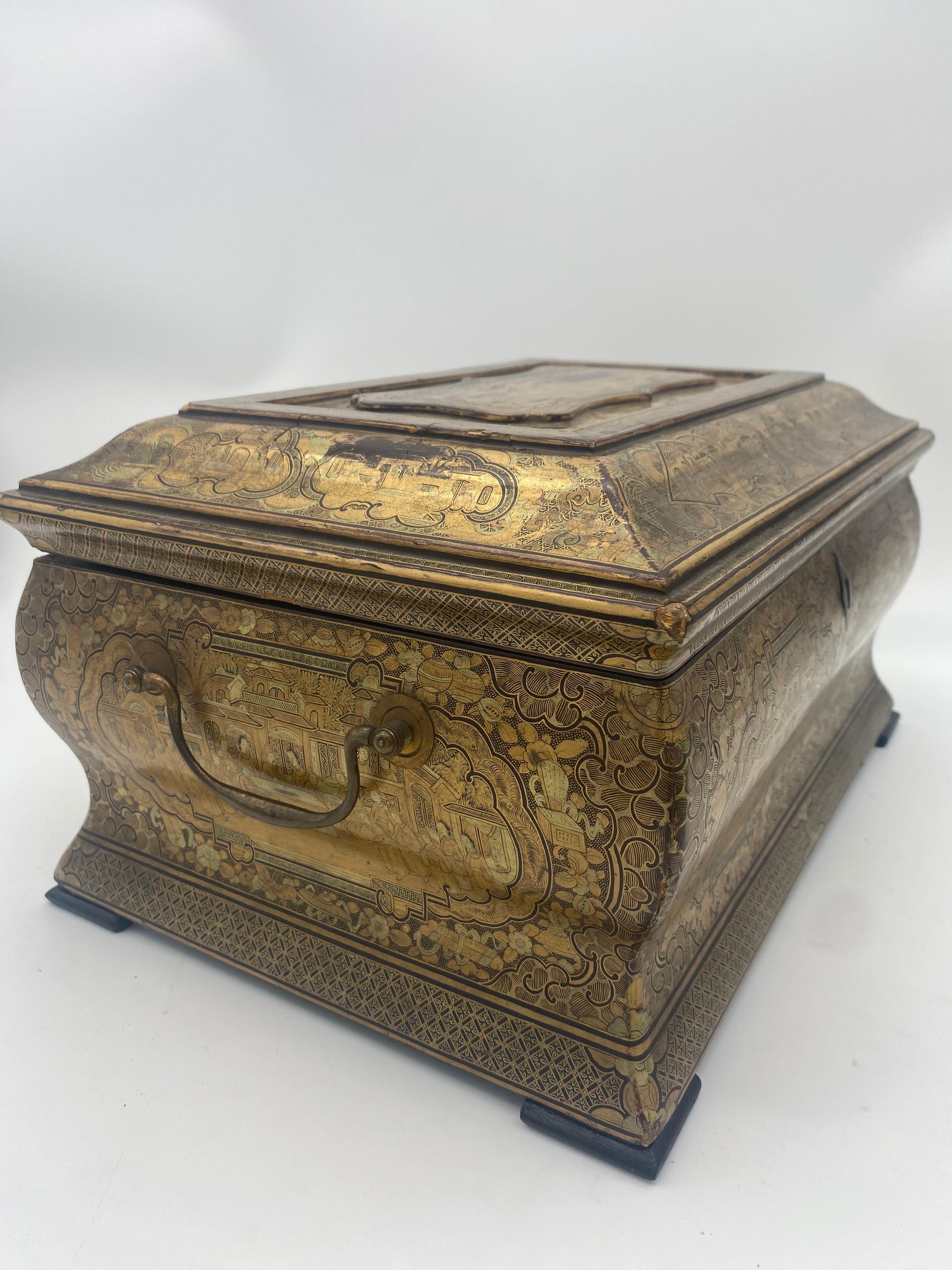 19th Century Gilt Lacquer Chinese Tea Caddy 7