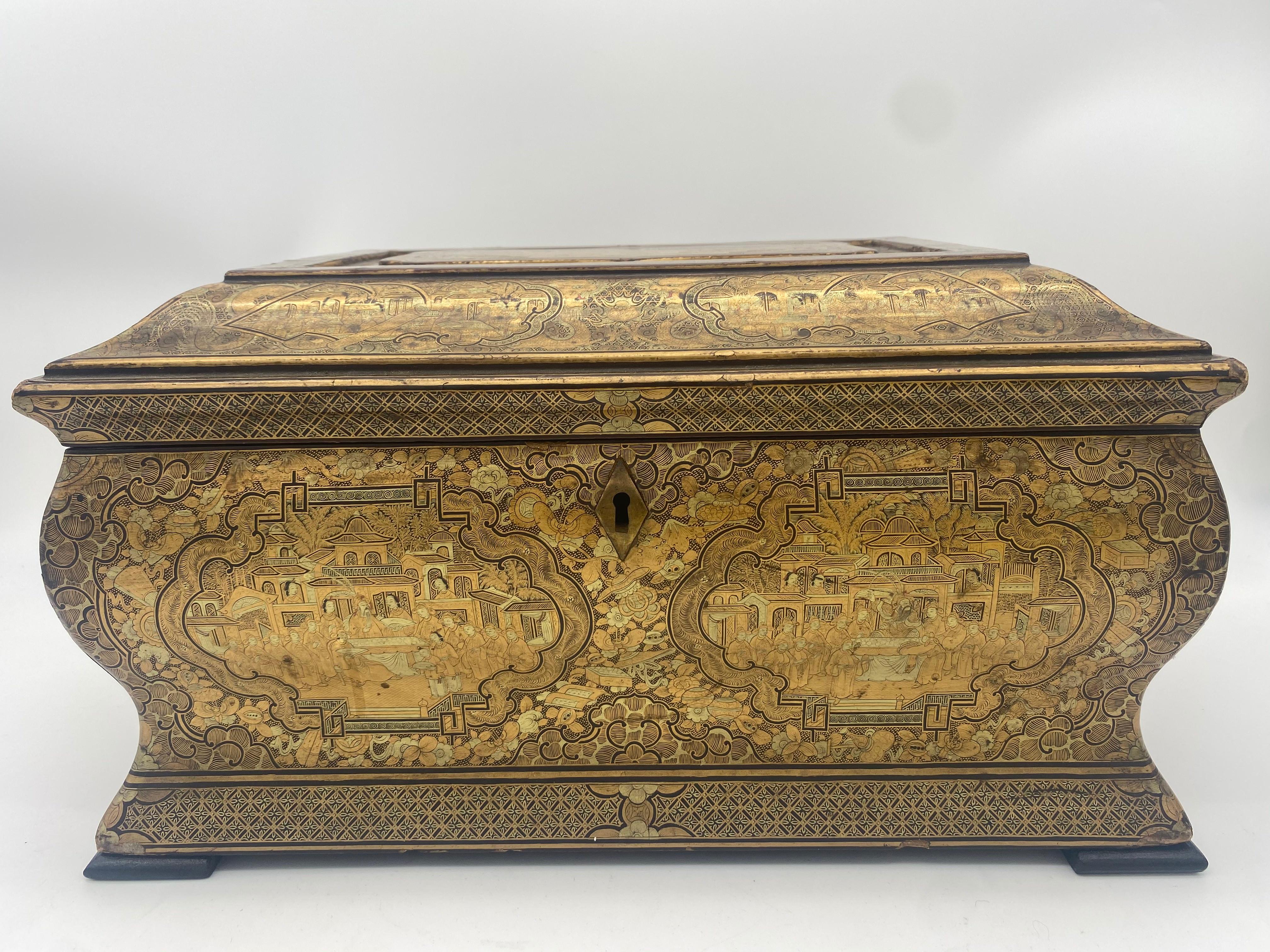 19th Century Gilt Lacquer Chinese Tea Caddy In Good Condition In Brea, CA