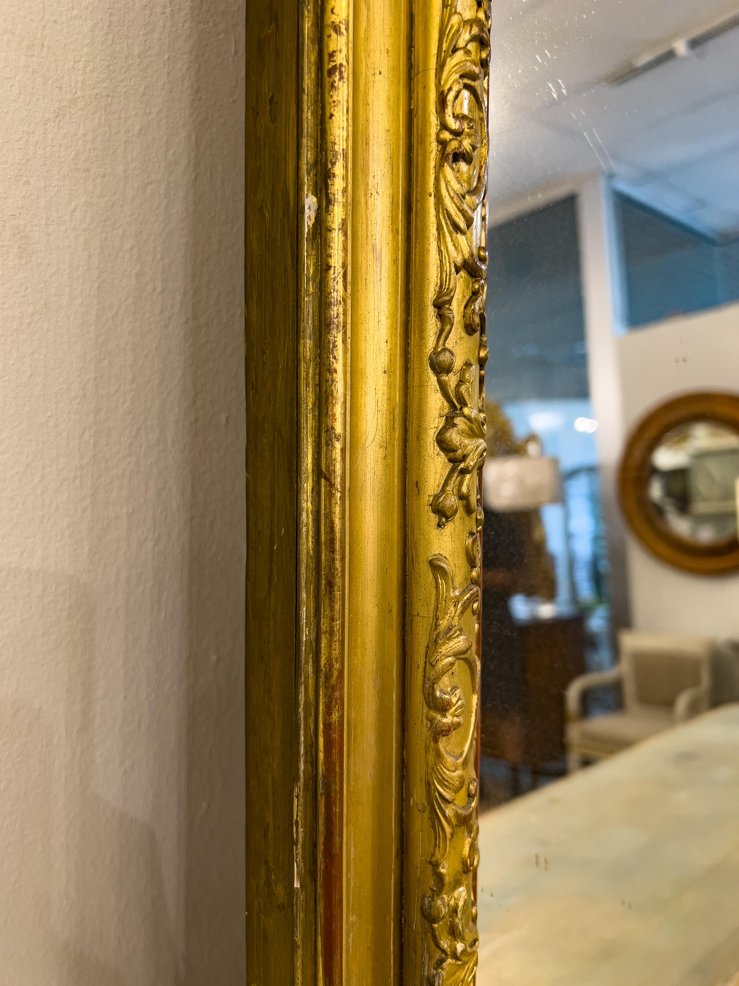 Vergoldeter Spiegel aus dem 19. (19. Jahrhundert) im Angebot