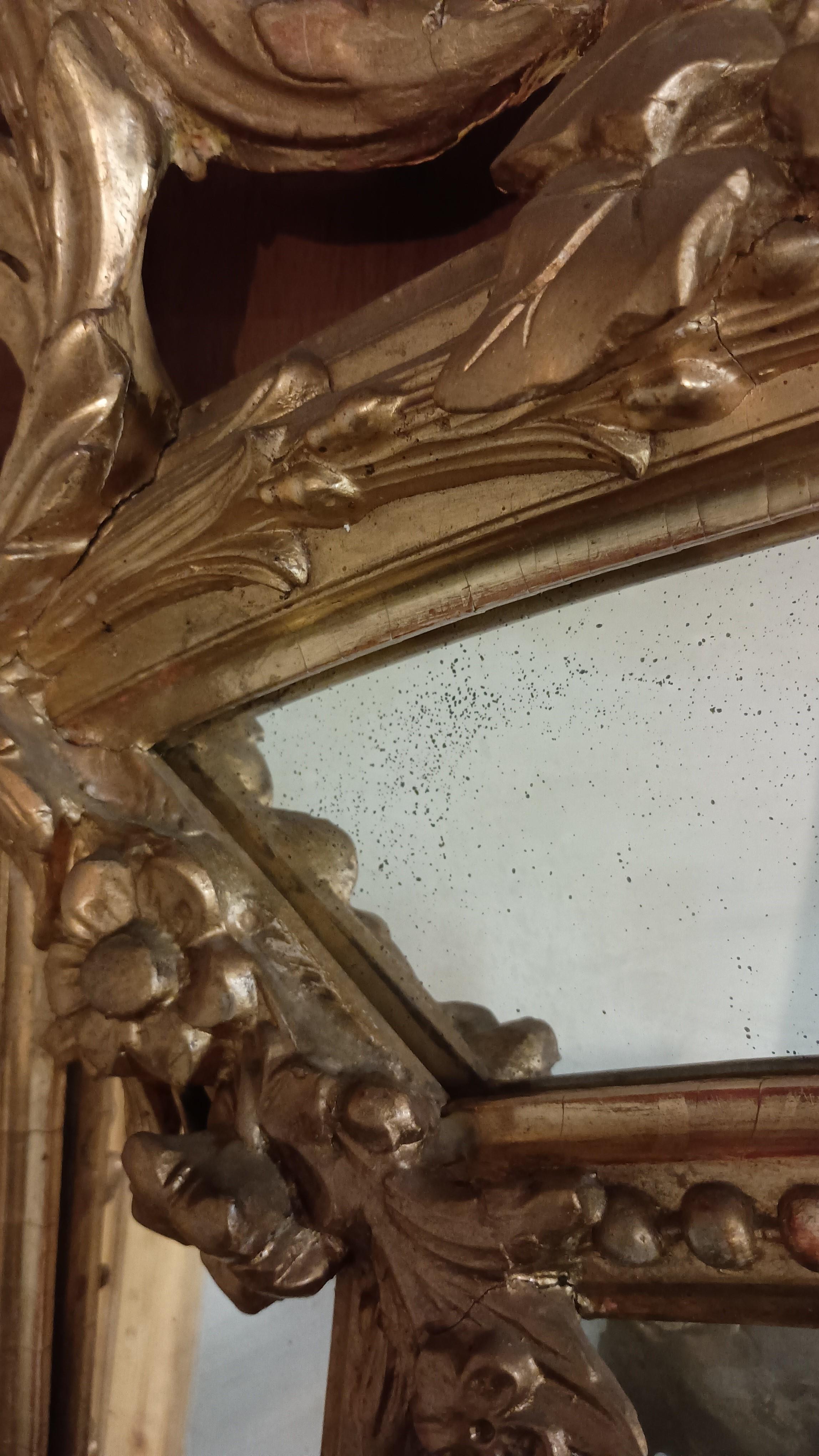19th Century Gilt Mirror with Faceted Glass For Sale 4