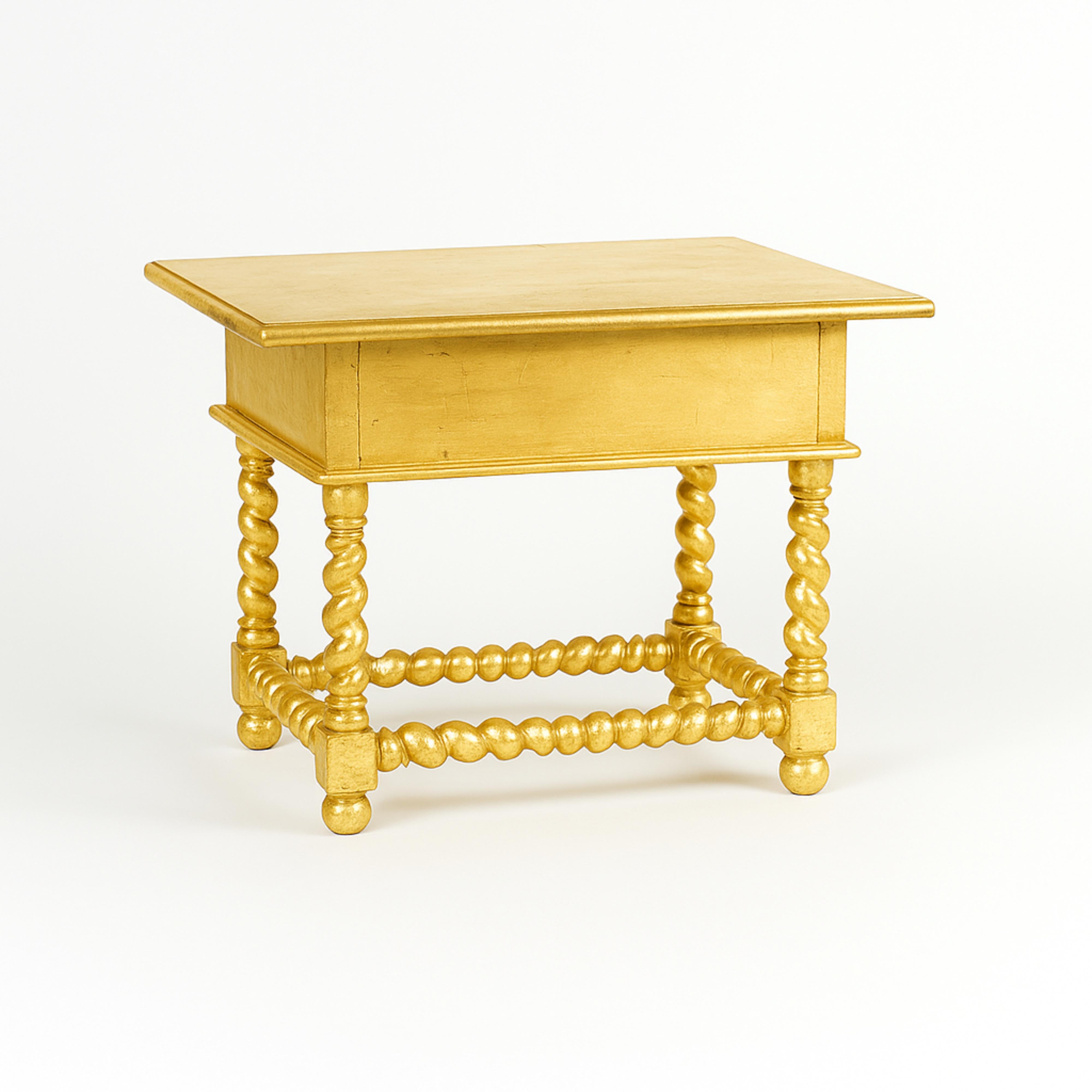 Baroque Table centrale baroque du 19e siècle, finition dorée en vente
