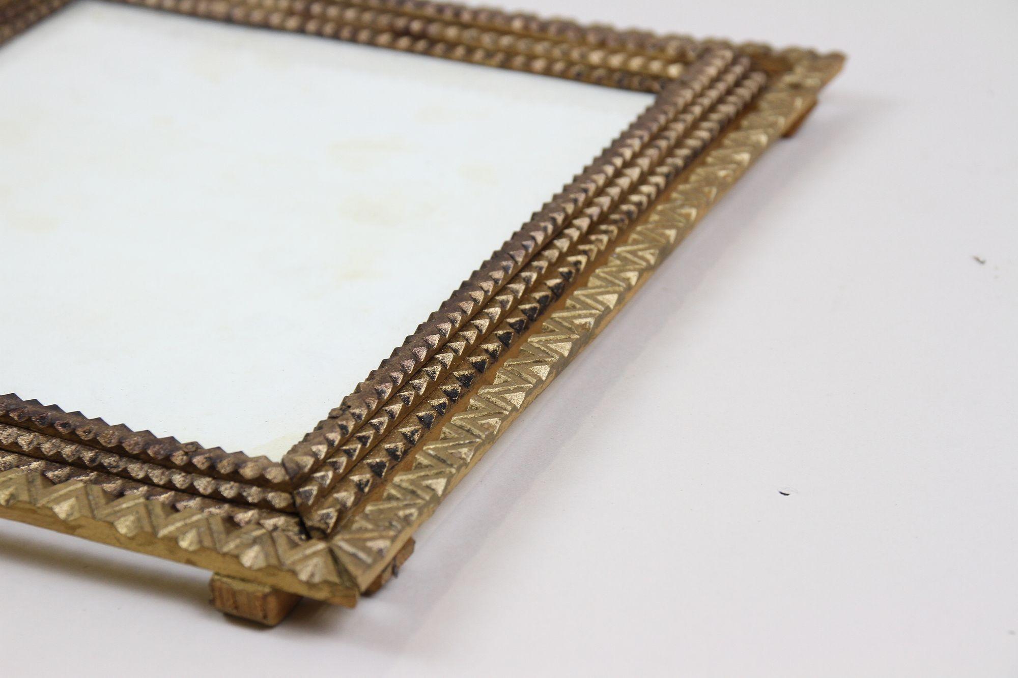 19th Century Gilt Rustic Tramp Art Photo Frame, Austria, circa 1870 For Sale 11