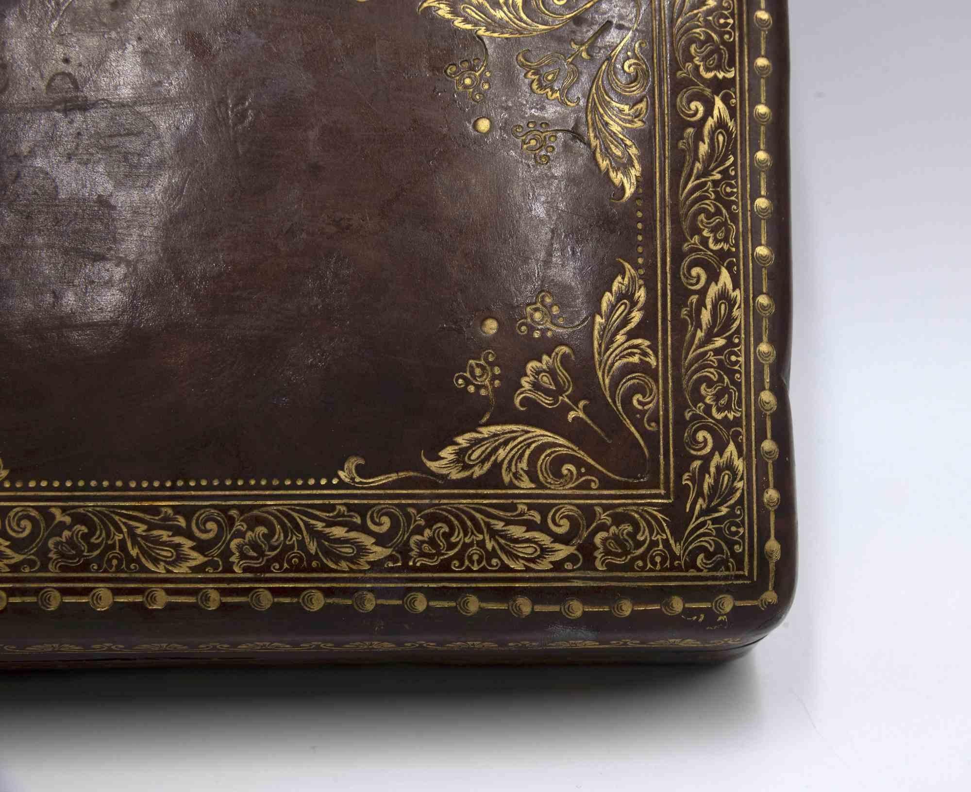 Italian 19th-Century Gilt-Tooled Leather Presentation Box, 19th-Century For Sale