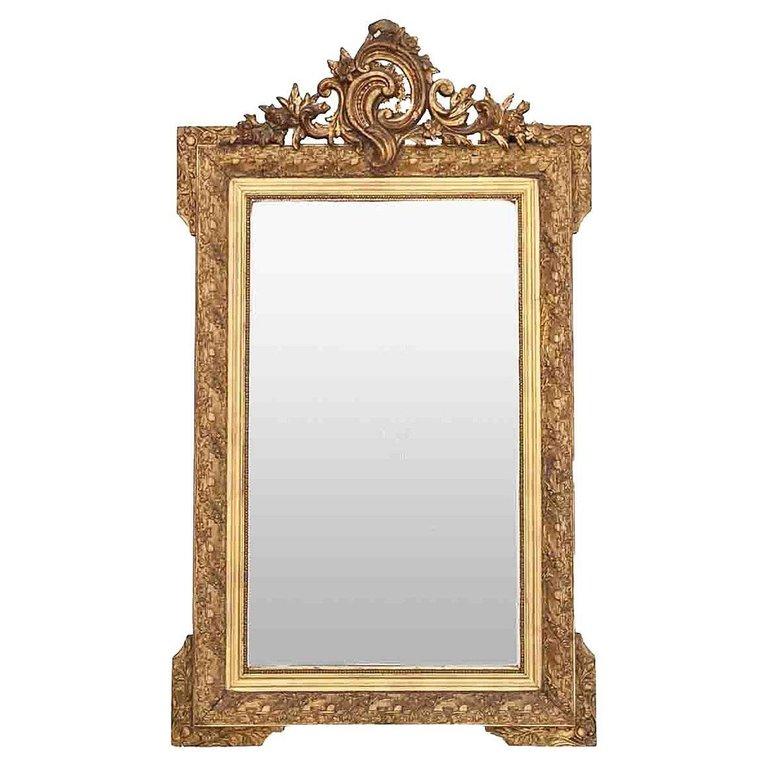 19th Century Gilt Wall Mirror In Excellent Condition For Sale In New York, NY
