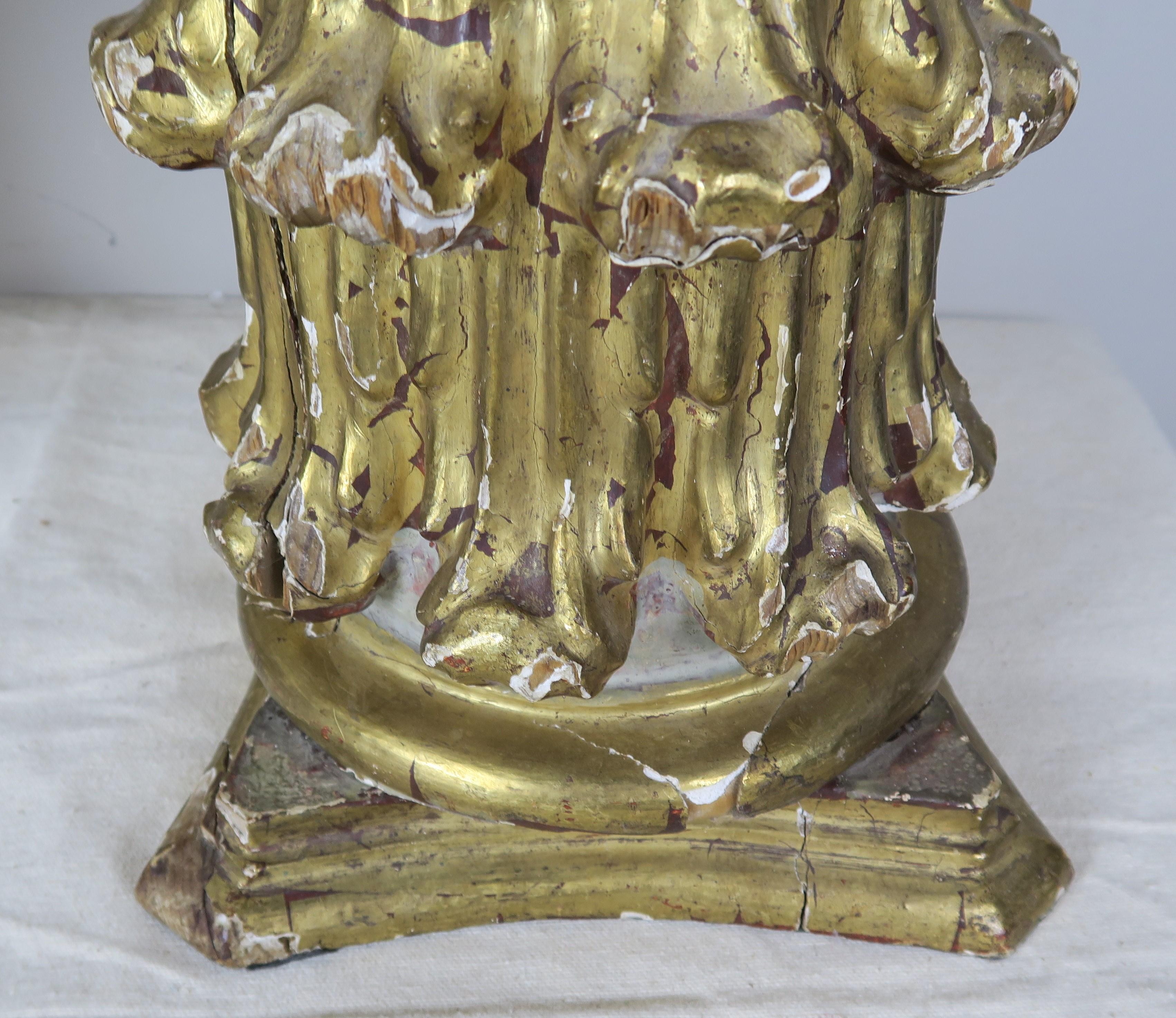 Vergoldete Holzlampen des 19. Jahrhunderts mit Pergamentschirmen, Paar (20. Jahrhundert) im Angebot