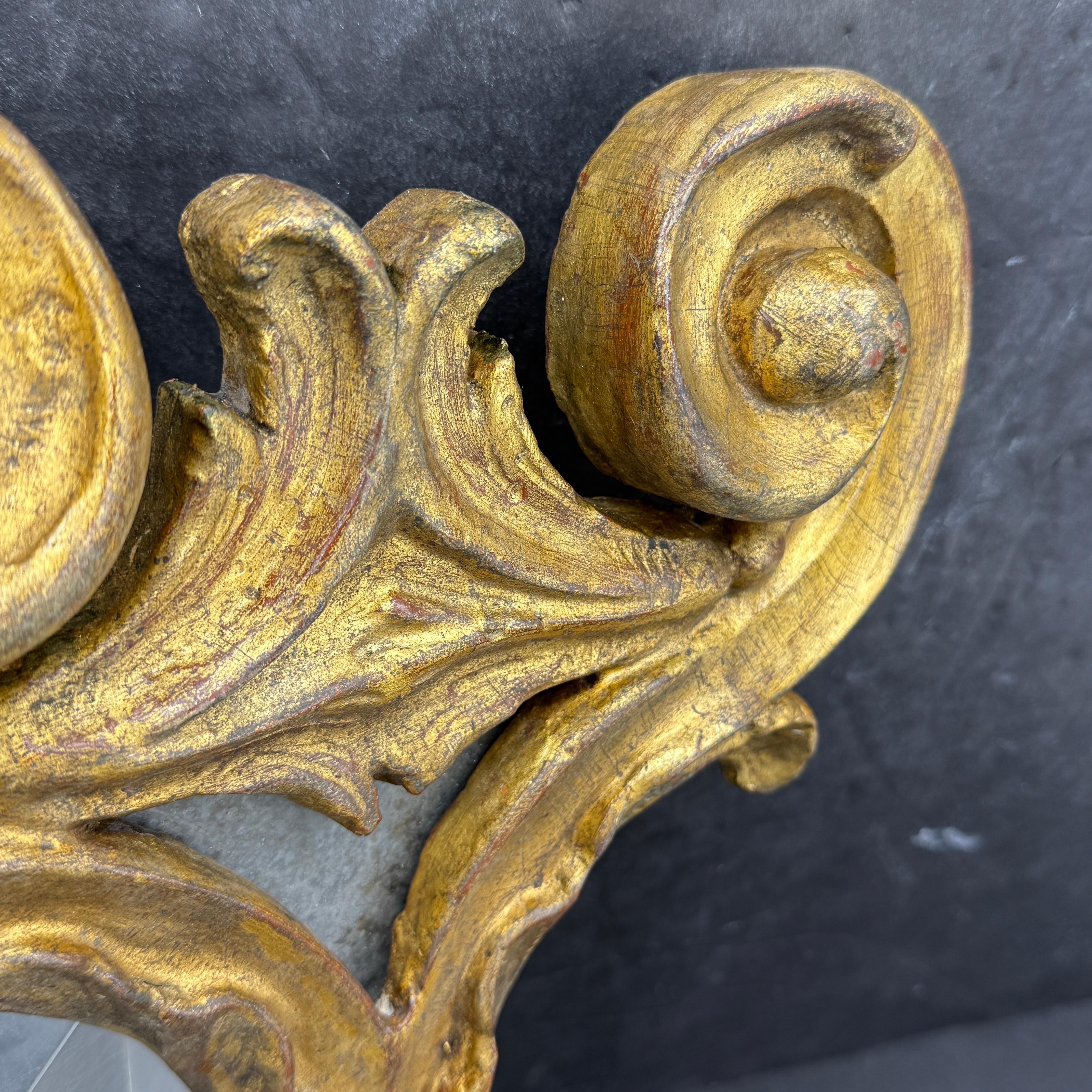 Français Sculpture architecturale du XIXe siècle en fragments de Wood doré, France en vente
