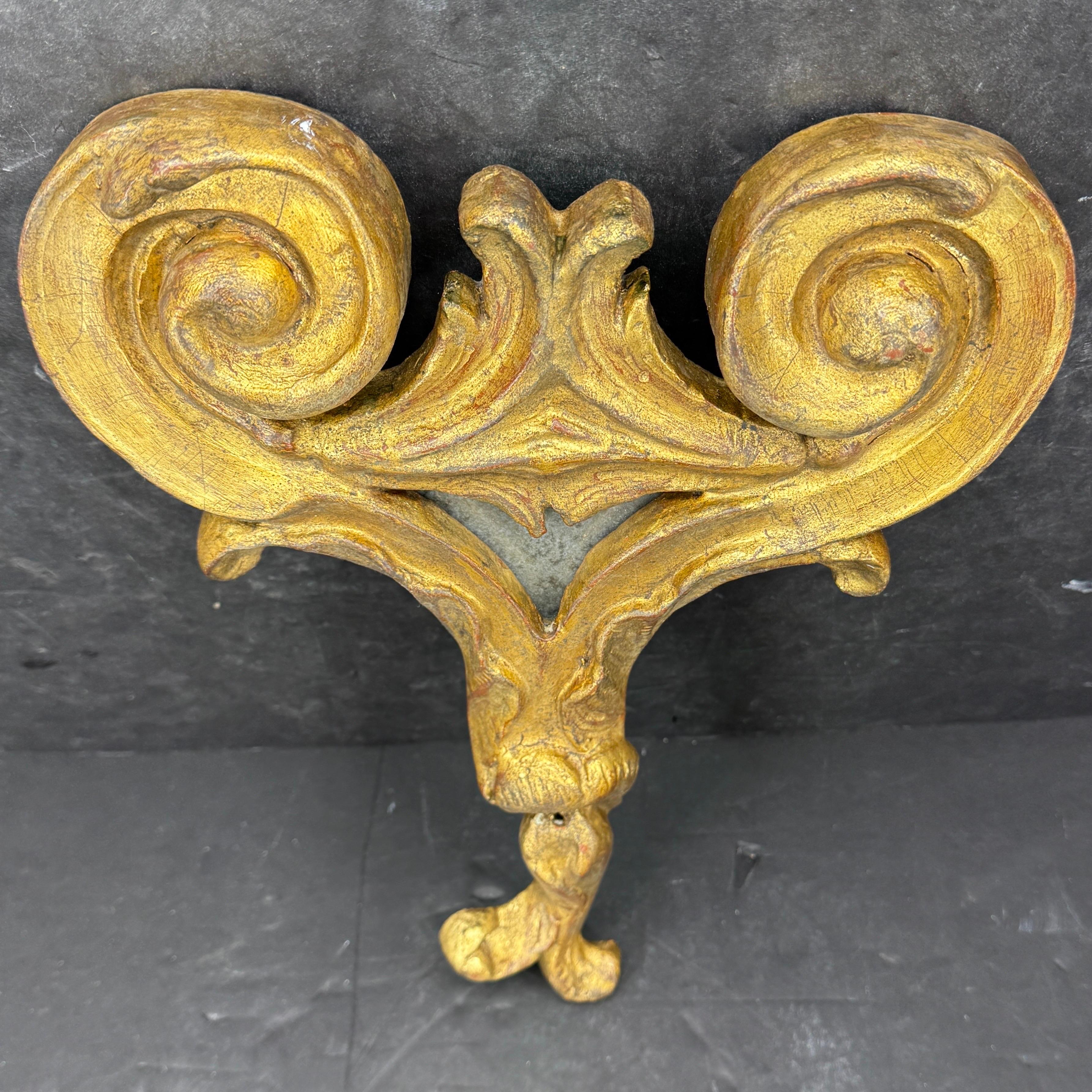 Sculpture architecturale du XIXe siècle en fragments de Wood doré, France en vente 1