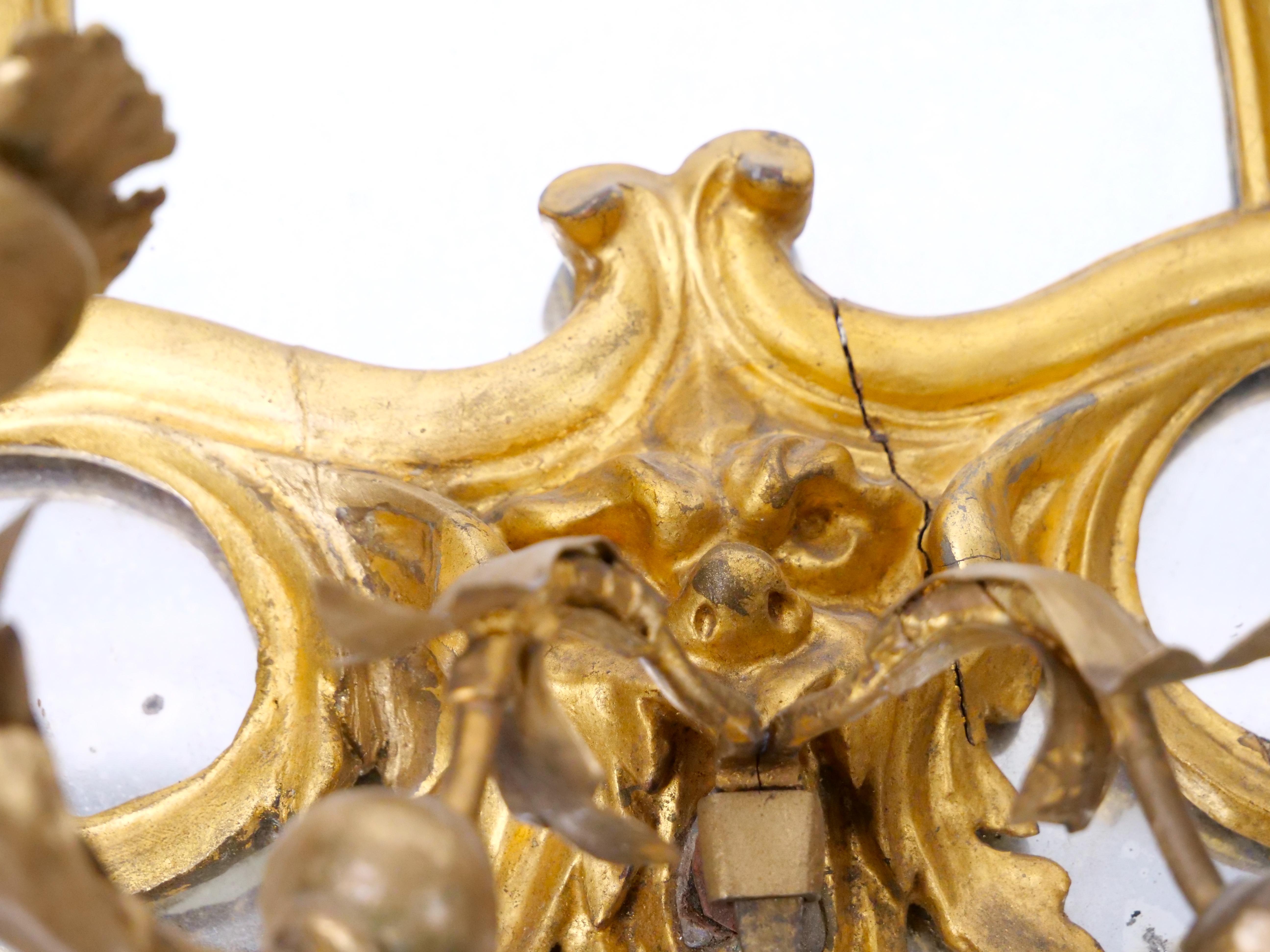 19th Century Gilt Wood Frame Decorative Girandoles Pair Mirror For Sale 3