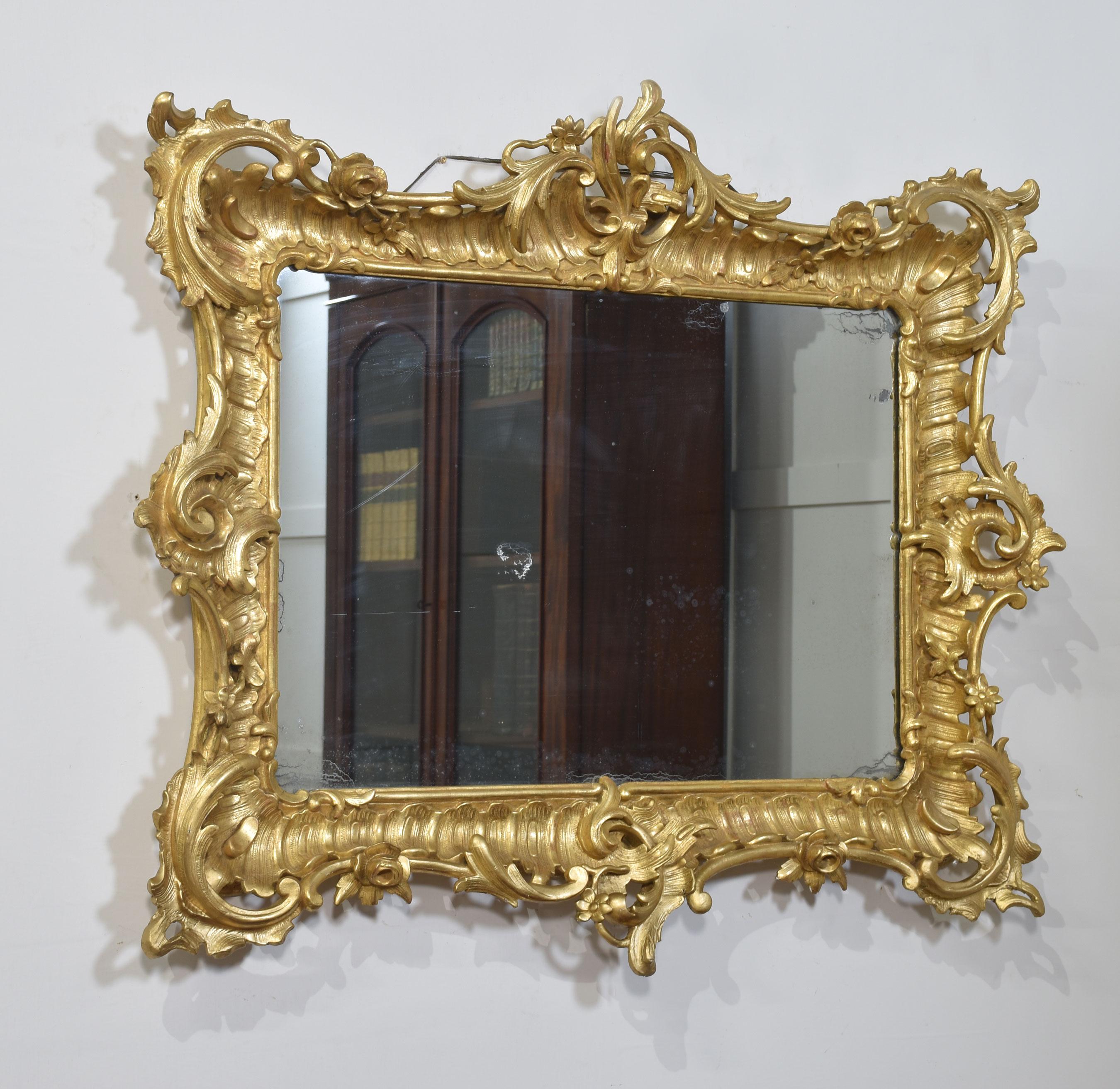 19th century gilt-wood rectangular wall mirror In Good Condition For Sale In Cheshire, GB