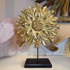 19th Century Gilt Wooden Ceiling Rose On Stand