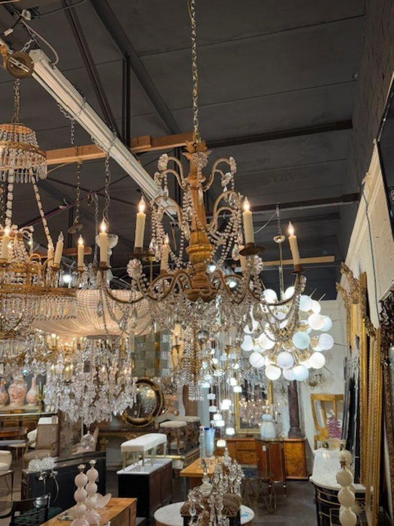 Lampadario in legno e cristallo di Genova del XIX secolo in vendita 2