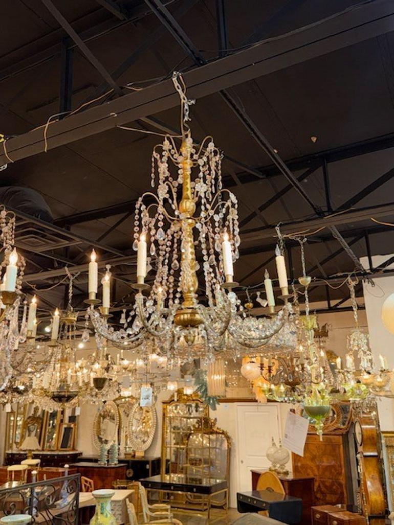 Lampadari in legno dorato e cristallo di Genova del XIX secolo In condizioni buone in vendita a Dallas, TX