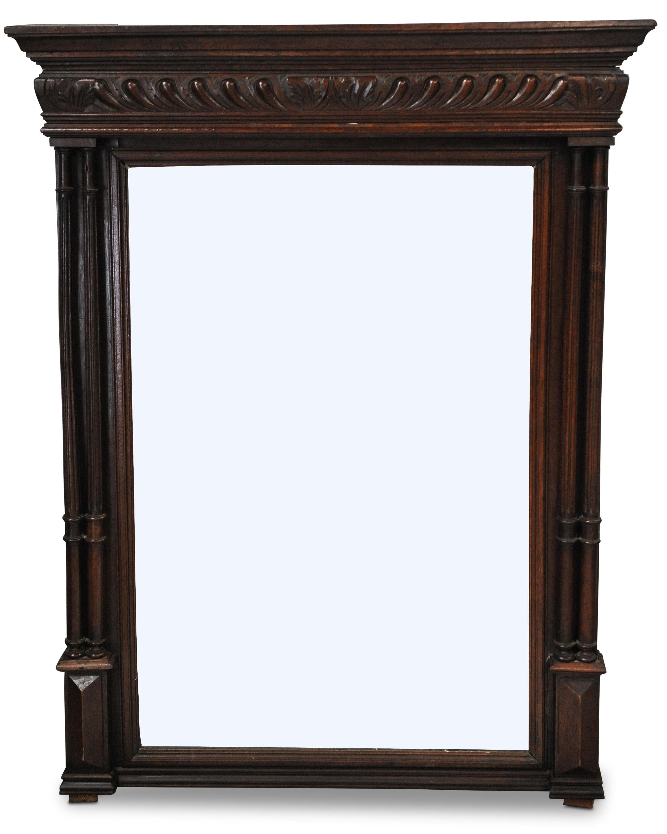 Français Miroir triptyque du 19ème siècle en bois doré et gesso avec bord biseauté en vente