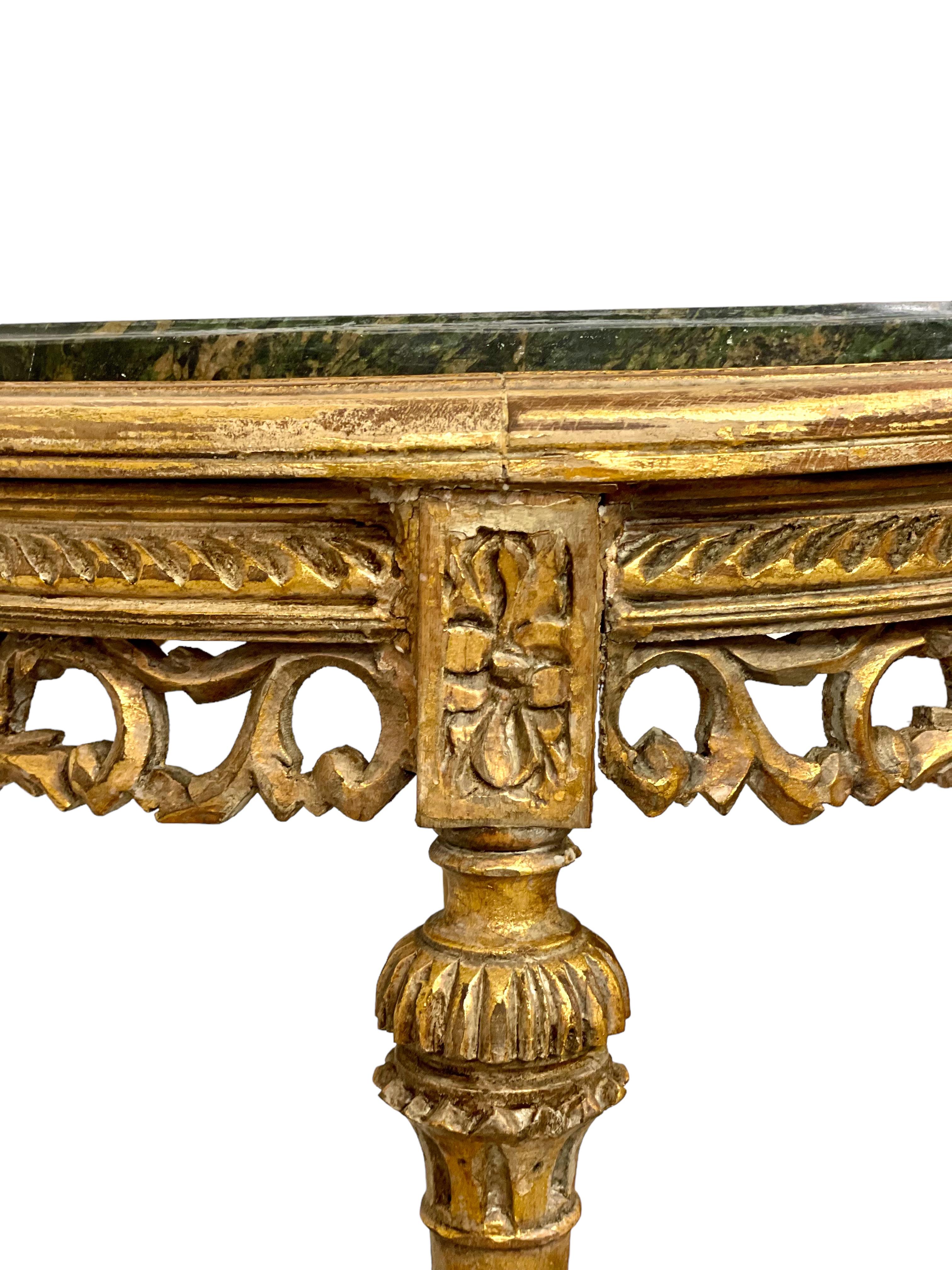 Table de Gueridon en bois doré et marbre vert du 19e siècle en vente 3