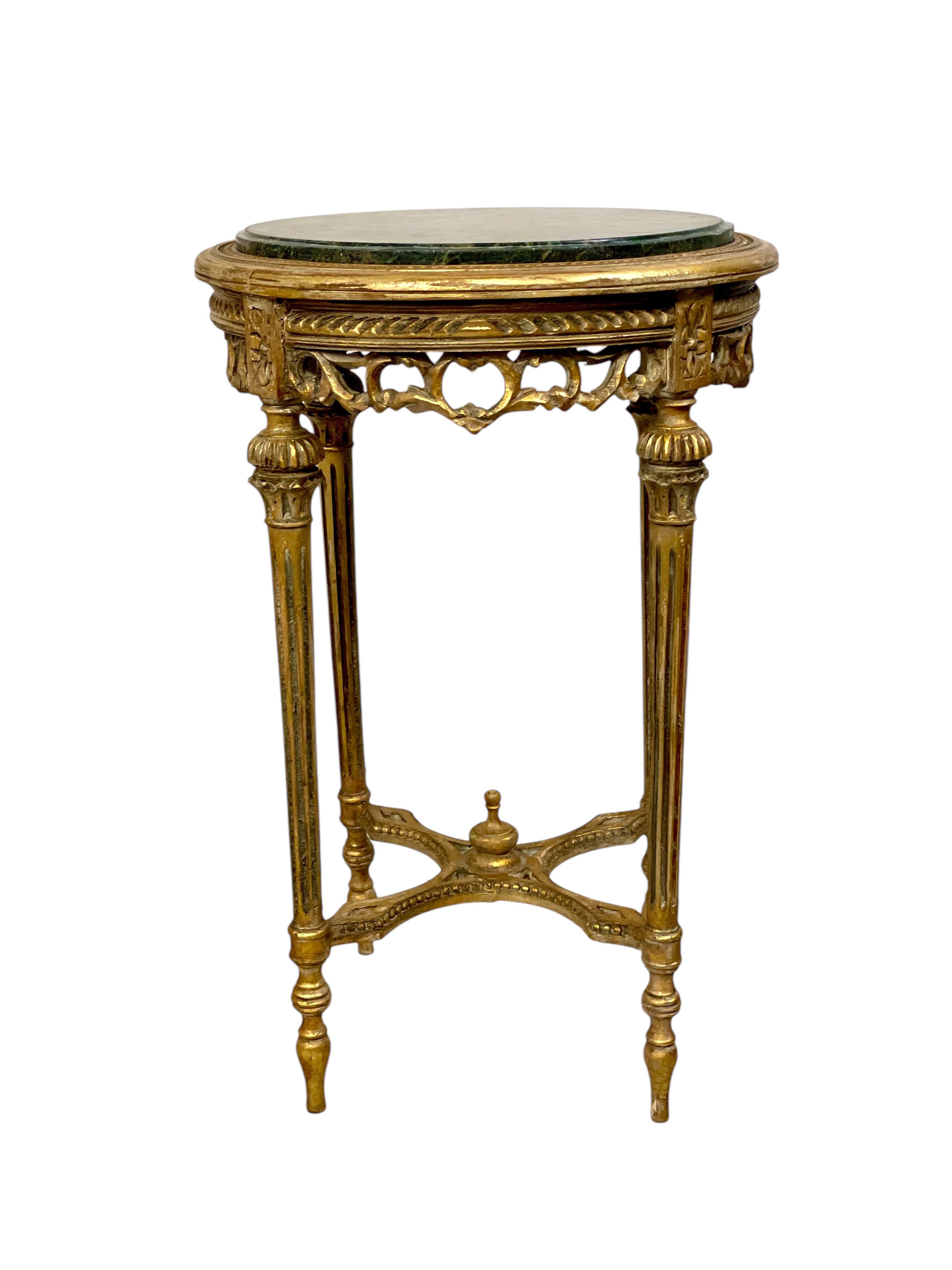 Table de Gueridon en bois doré et marbre vert du 19e siècle en vente 2