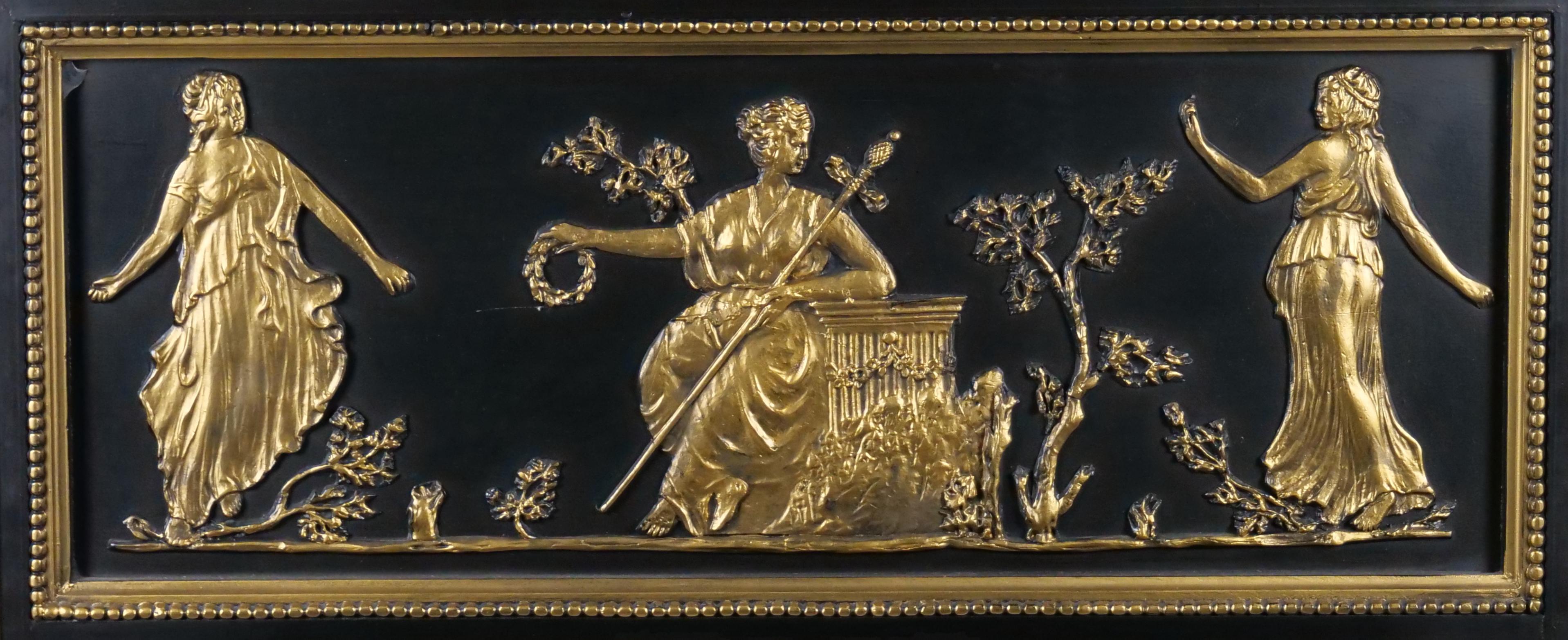Louis XVI Bois doré du 19e siècle  Miroir mural Trumeau peint / décoré au sommet  en vente