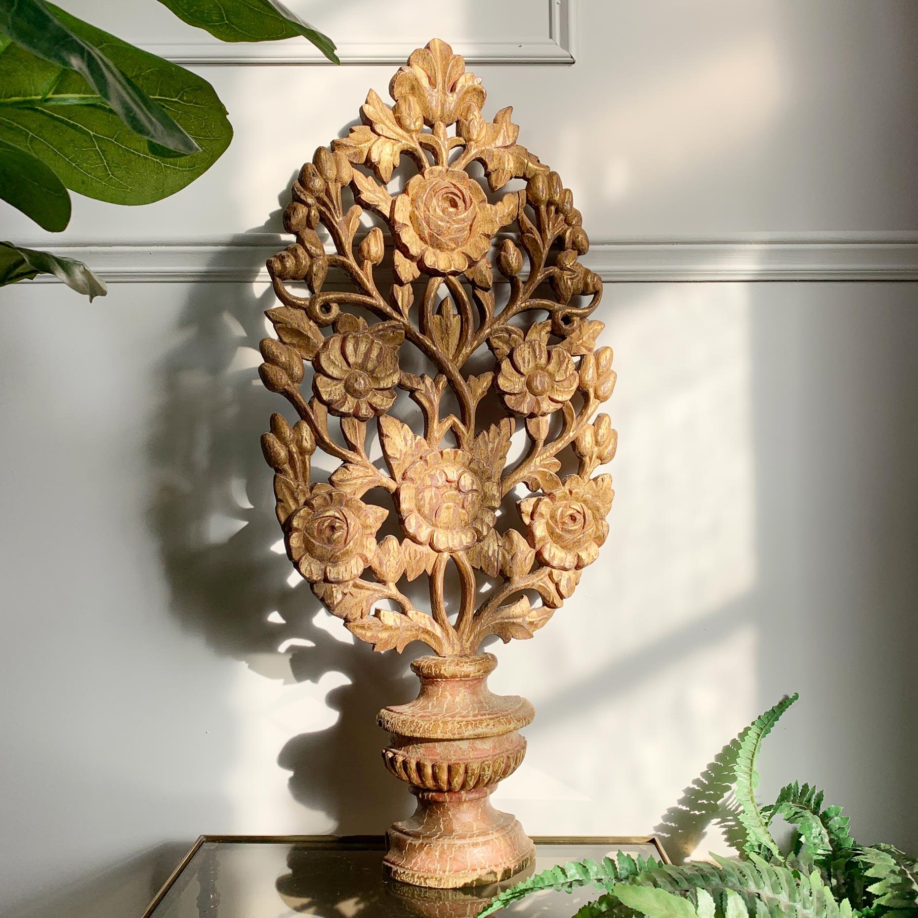 Vase d'autel baroque d'église en bois doré du 19ème siècle Bon état - En vente à Hastings, GB