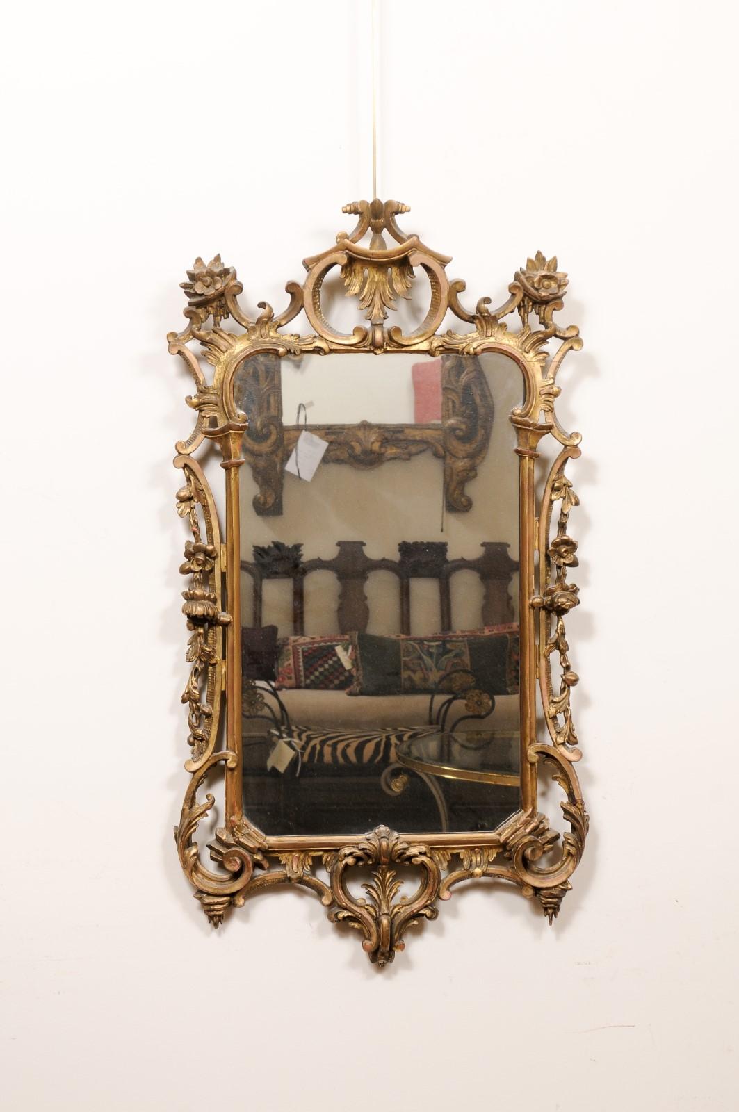 Miroir en bois doré de style Chippendale anglais du 19e siècle Bon état - En vente à Atlanta, GA