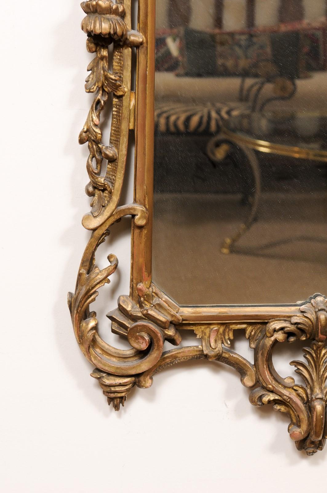 XIXe siècle Miroir en bois doré de style Chippendale anglais du 19e siècle en vente