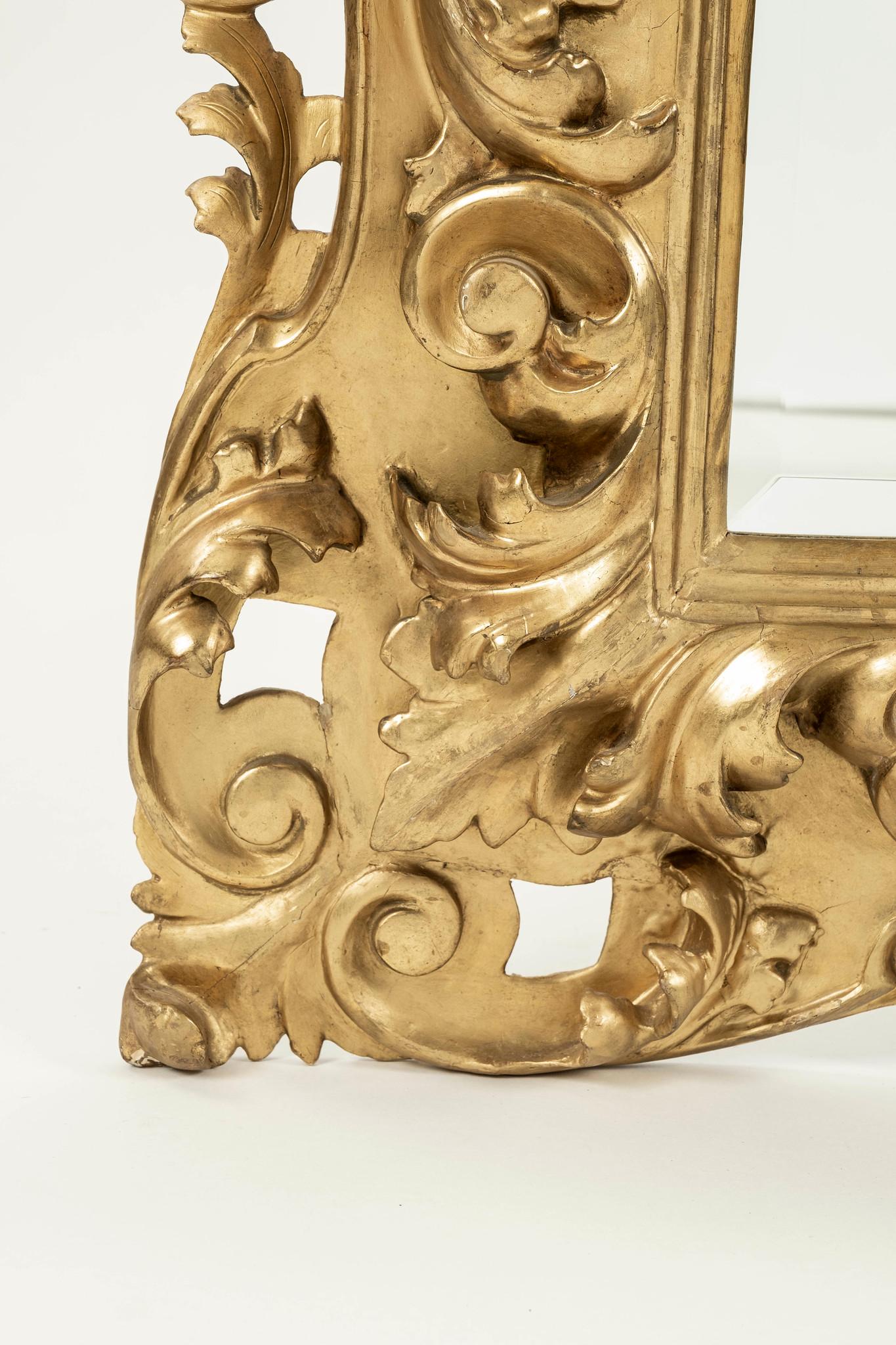 Baroque 19th Century Giltwood Florentine Mirror For Sale