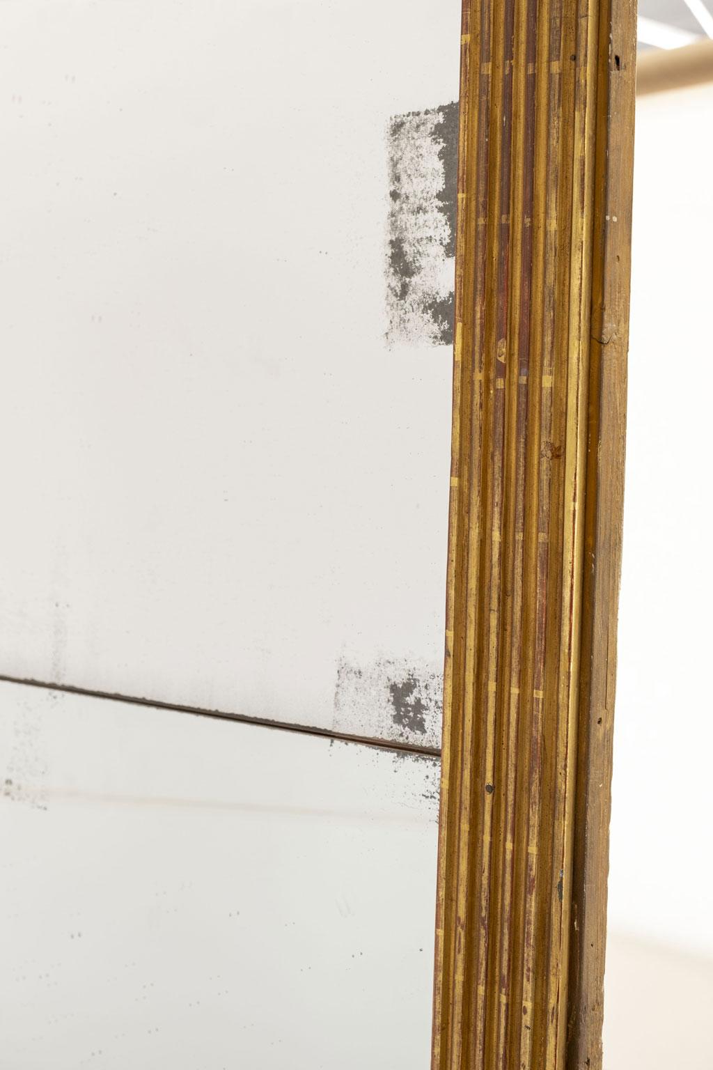 French 19th Century Giltwood Fluted Mirror For Sale