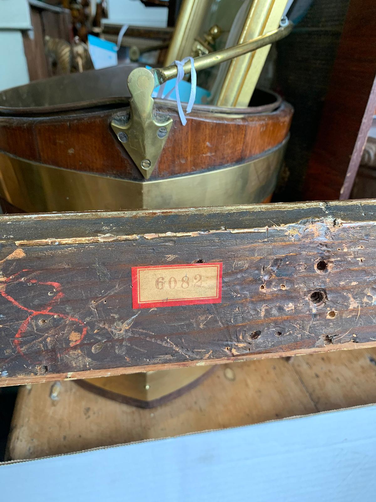 19. Jahrhundert Giltwood Rahmen mit alten Etiketten im Zustand „Gut“ in Atlanta, GA