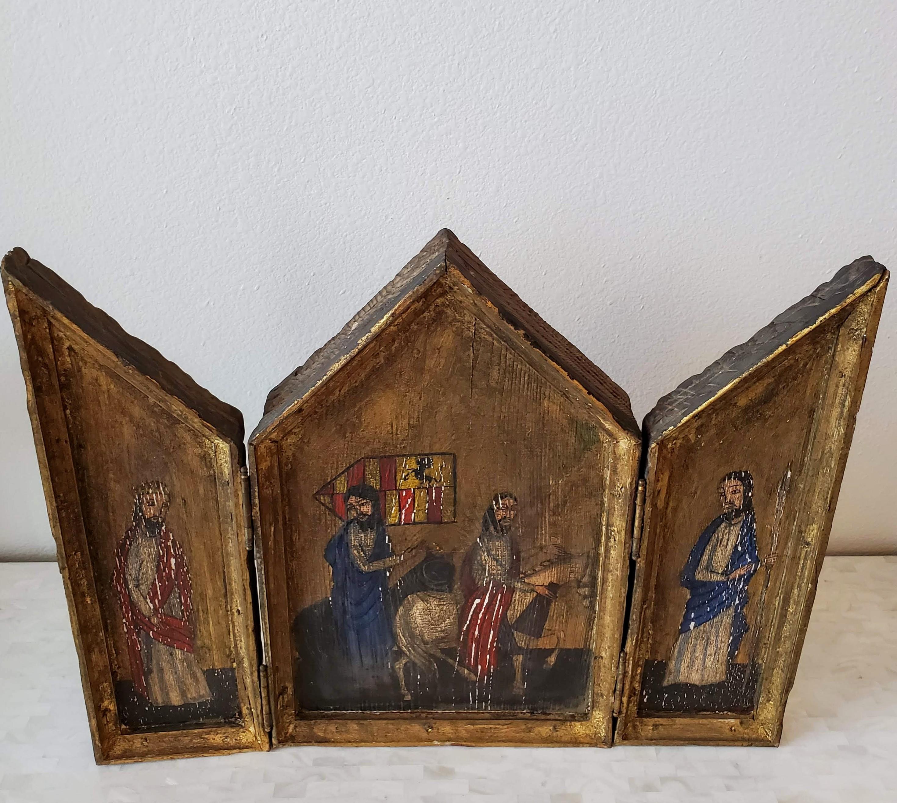 Triptyque d'autel religieux peint à la main du 19e siècle Icône Art ecclésiastique Bon état - En vente à Forney, TX