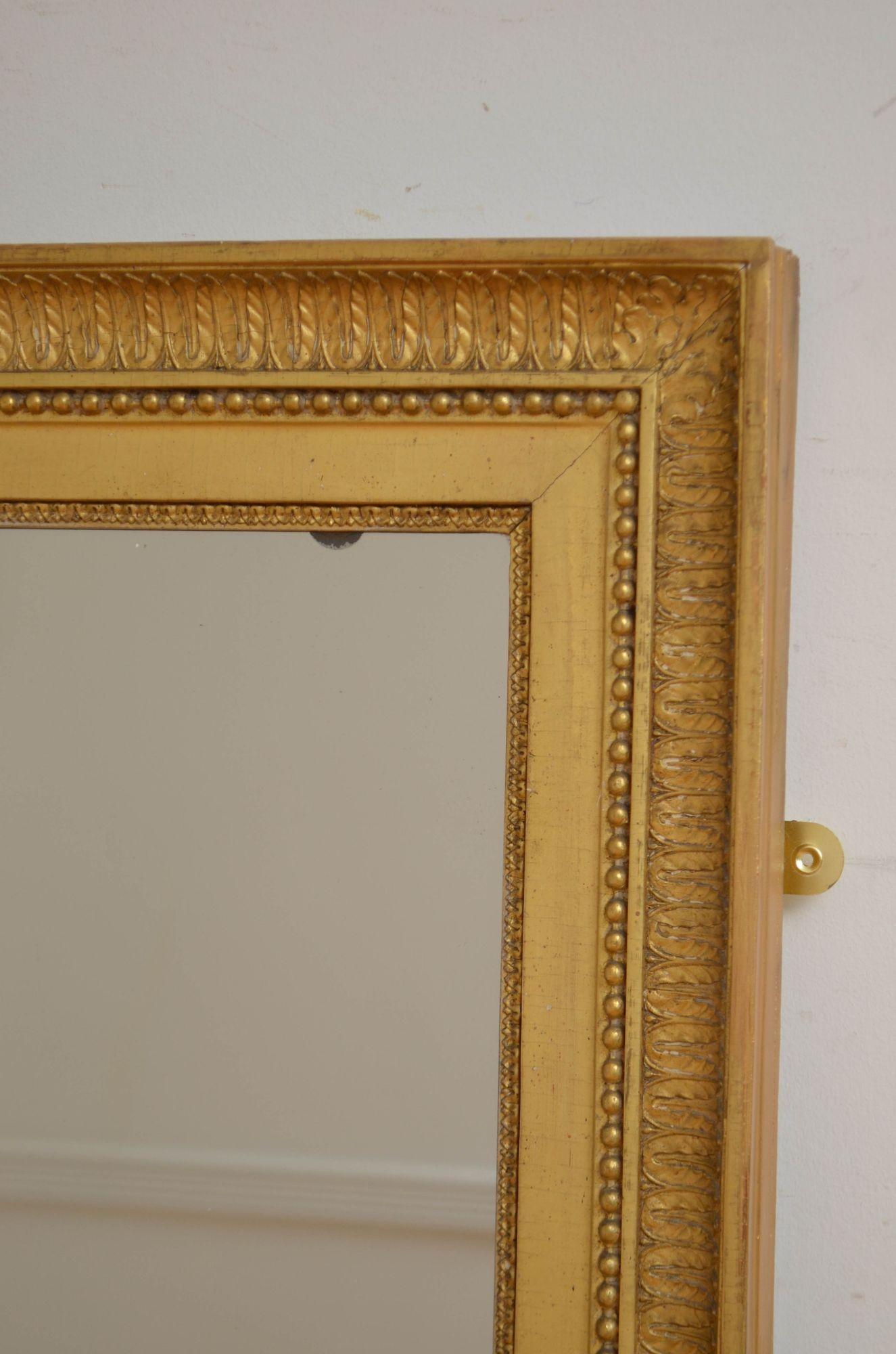 Miroir mural en bois doré du 19ème siècle H150cm en vente 2