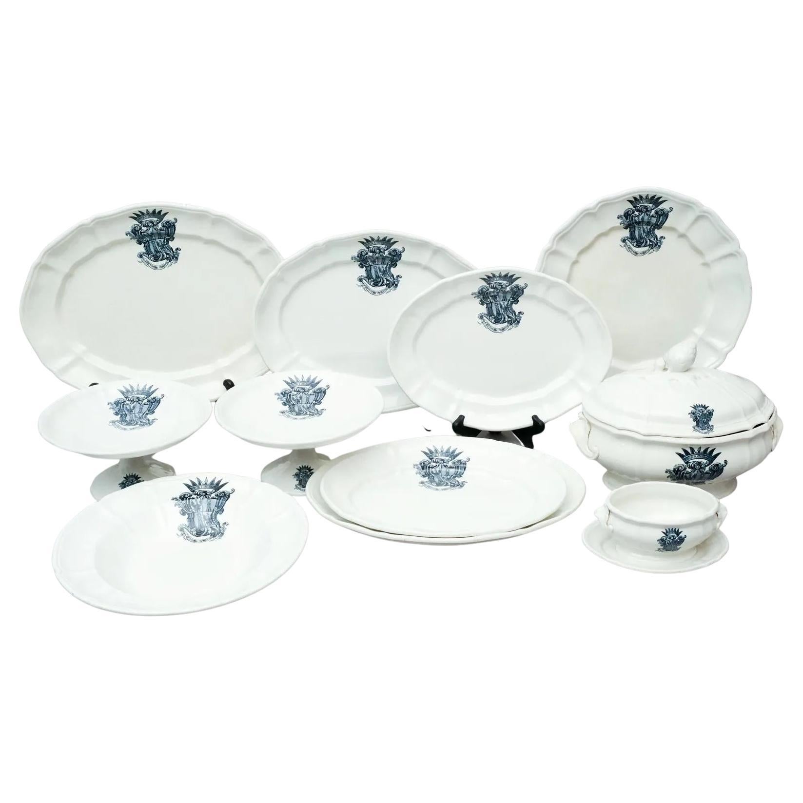 19th Century Ginori Armorial Porcelain Serving Pieces Platters and Tureen For Sale 4