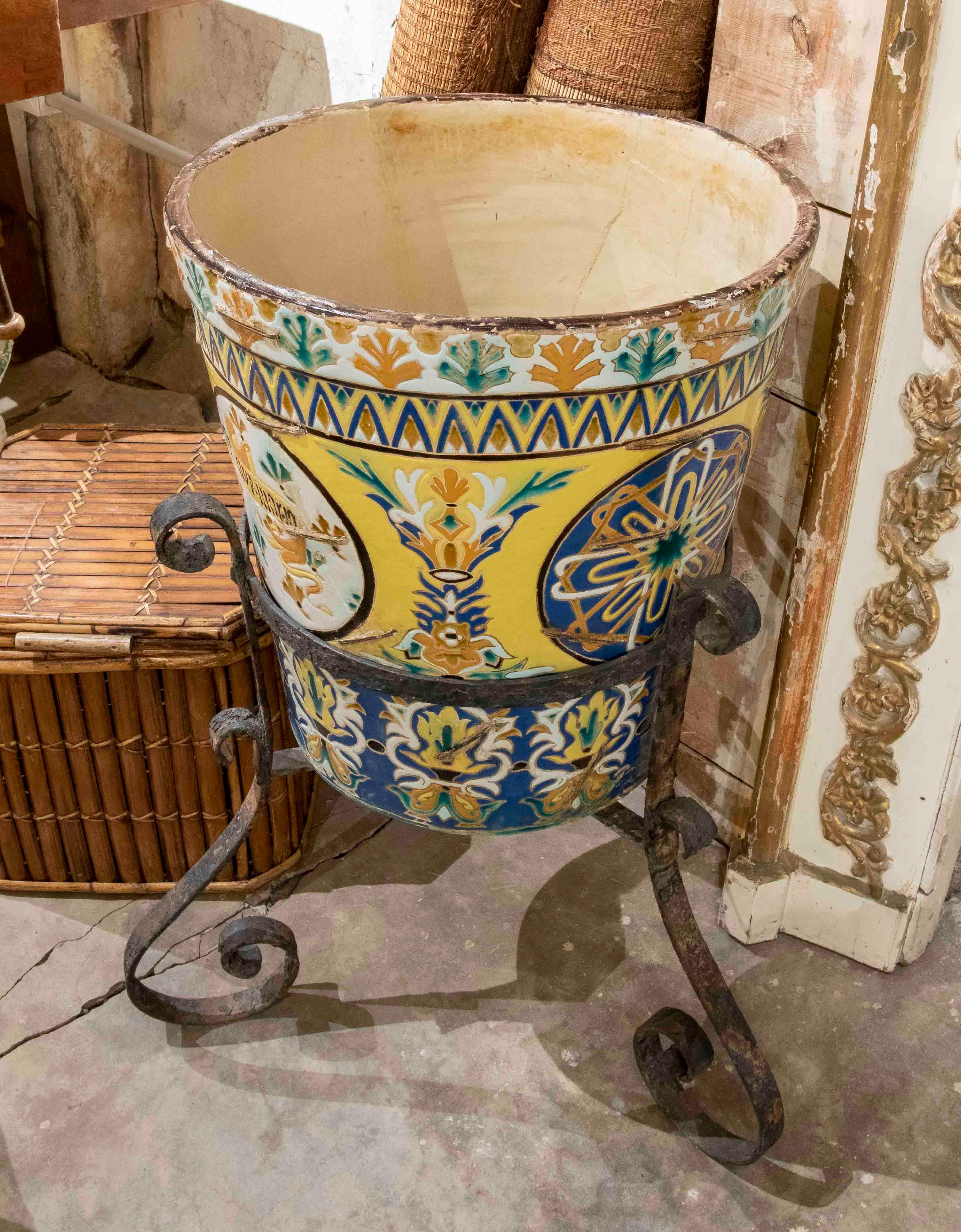 19th Century Glazed Ceramic Pottery Pot For Sale 11