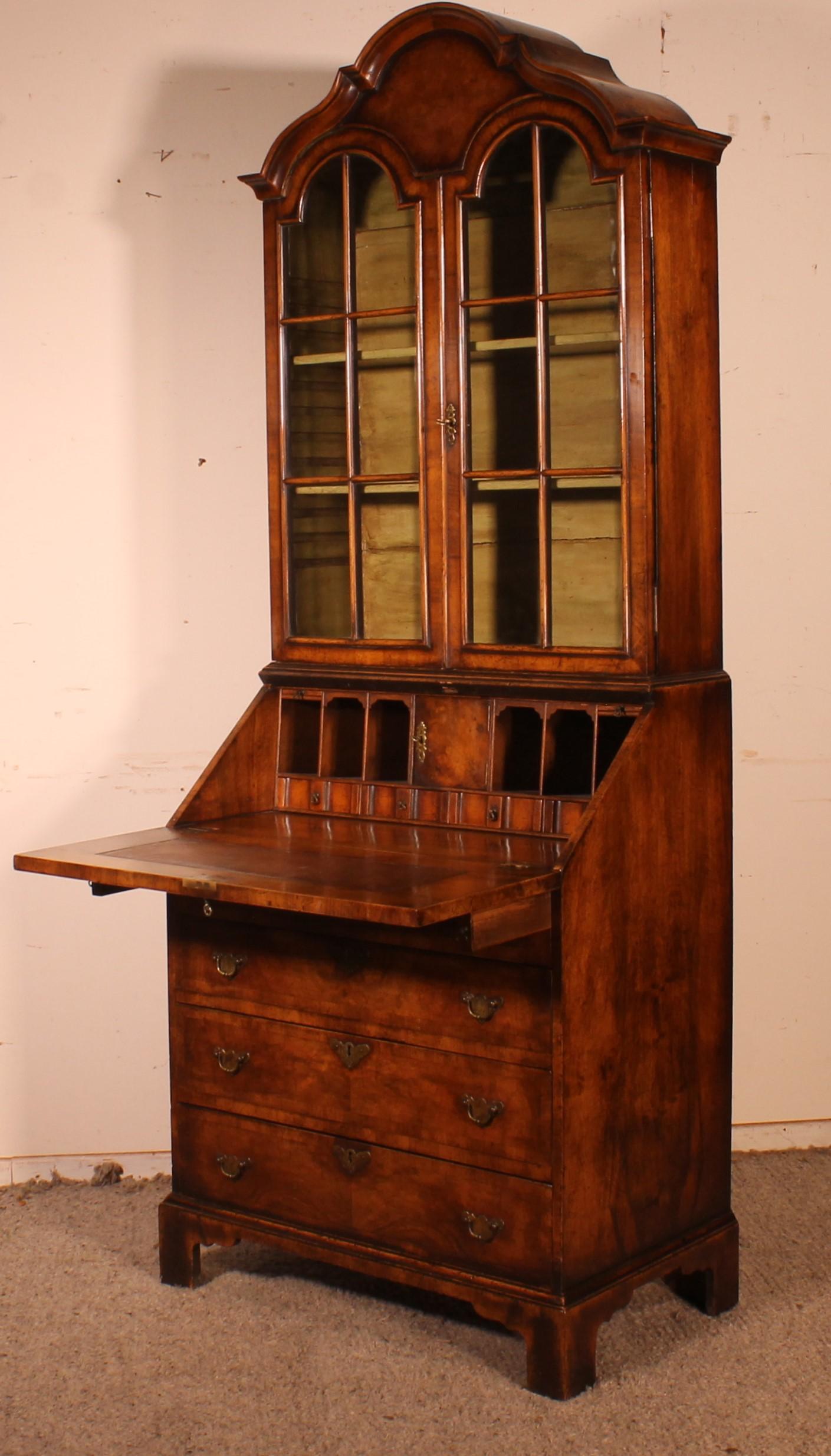 19th Century Glazed Secretaire Bookcase in Walnut, England For Sale 4