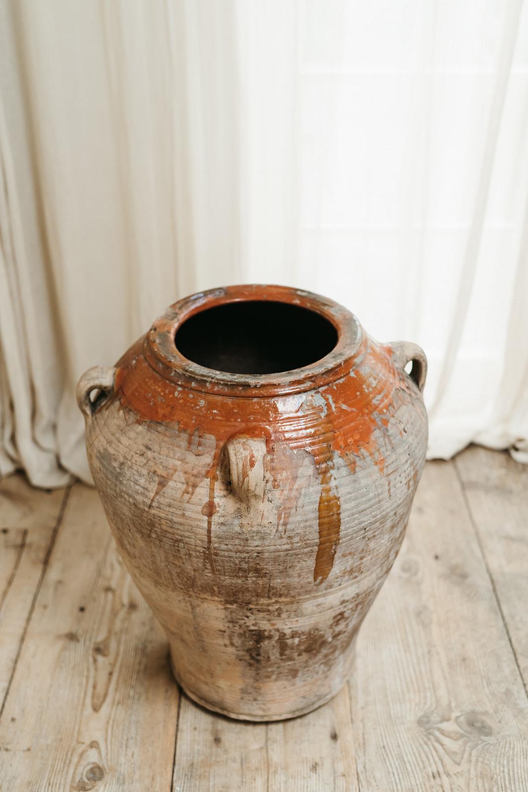 19. Jahrhundert glasierter Terrakotta-Olivenölkrug/-urne  im Angebot 3