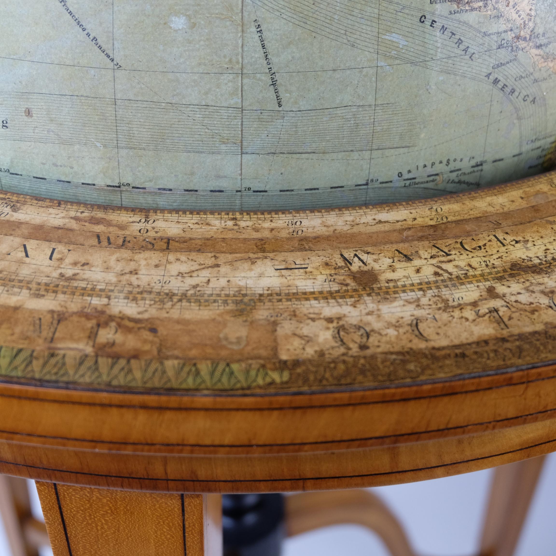 19th Century Globe of the Firm Ernst Schotte 'Berlin' in the German Language In Good Condition For Sale In Brussels, BE