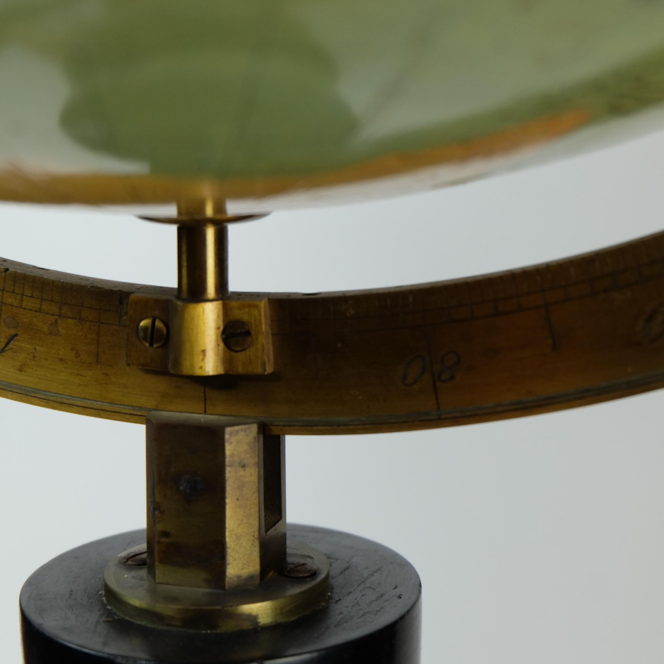 19th Century Globe of the Firm Ernst Schotte 'Berlin' in the German Language For Sale 1