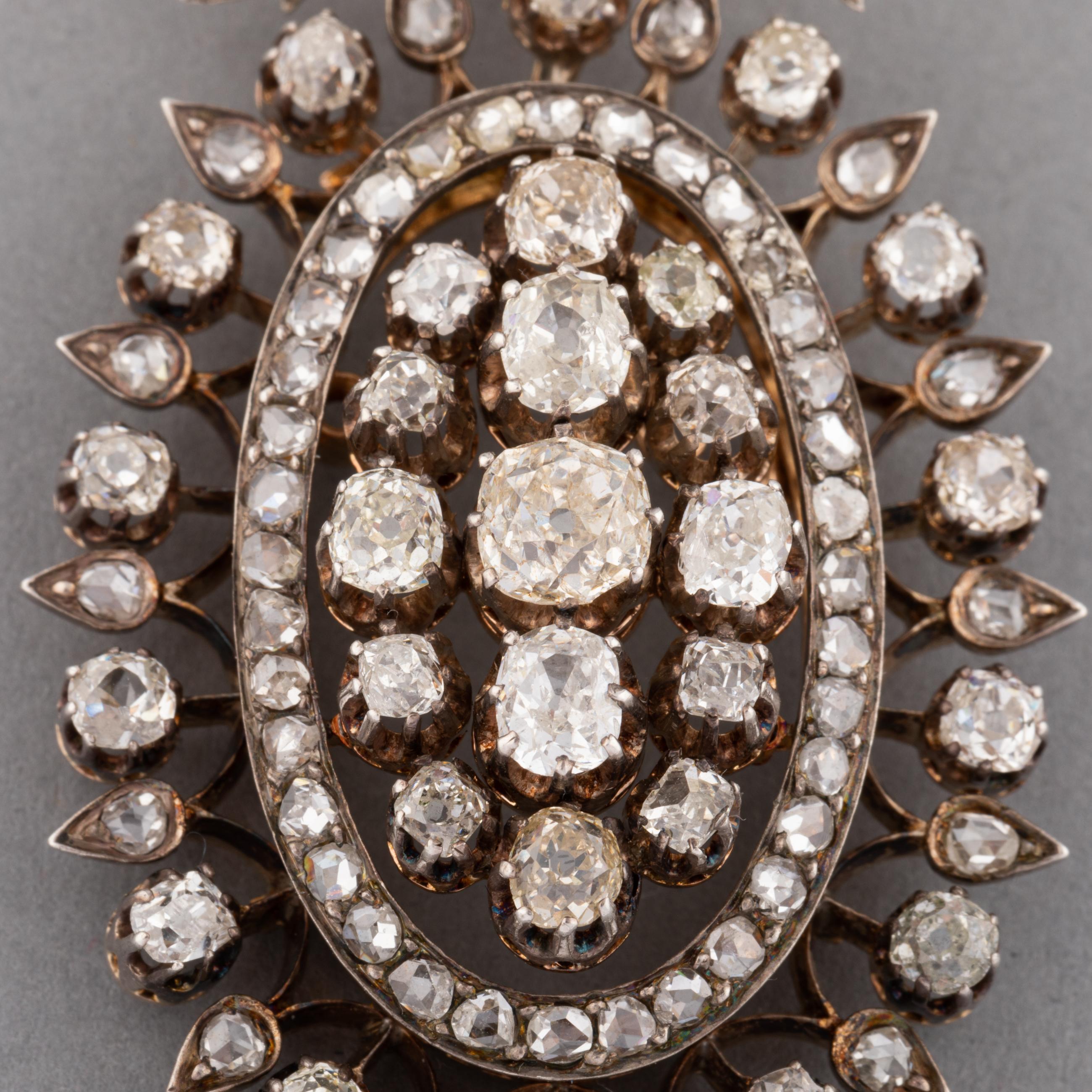 19th Century Gold and 5 Carats Diamonds Pendant In Good Condition For Sale In Saint-Ouen, FR