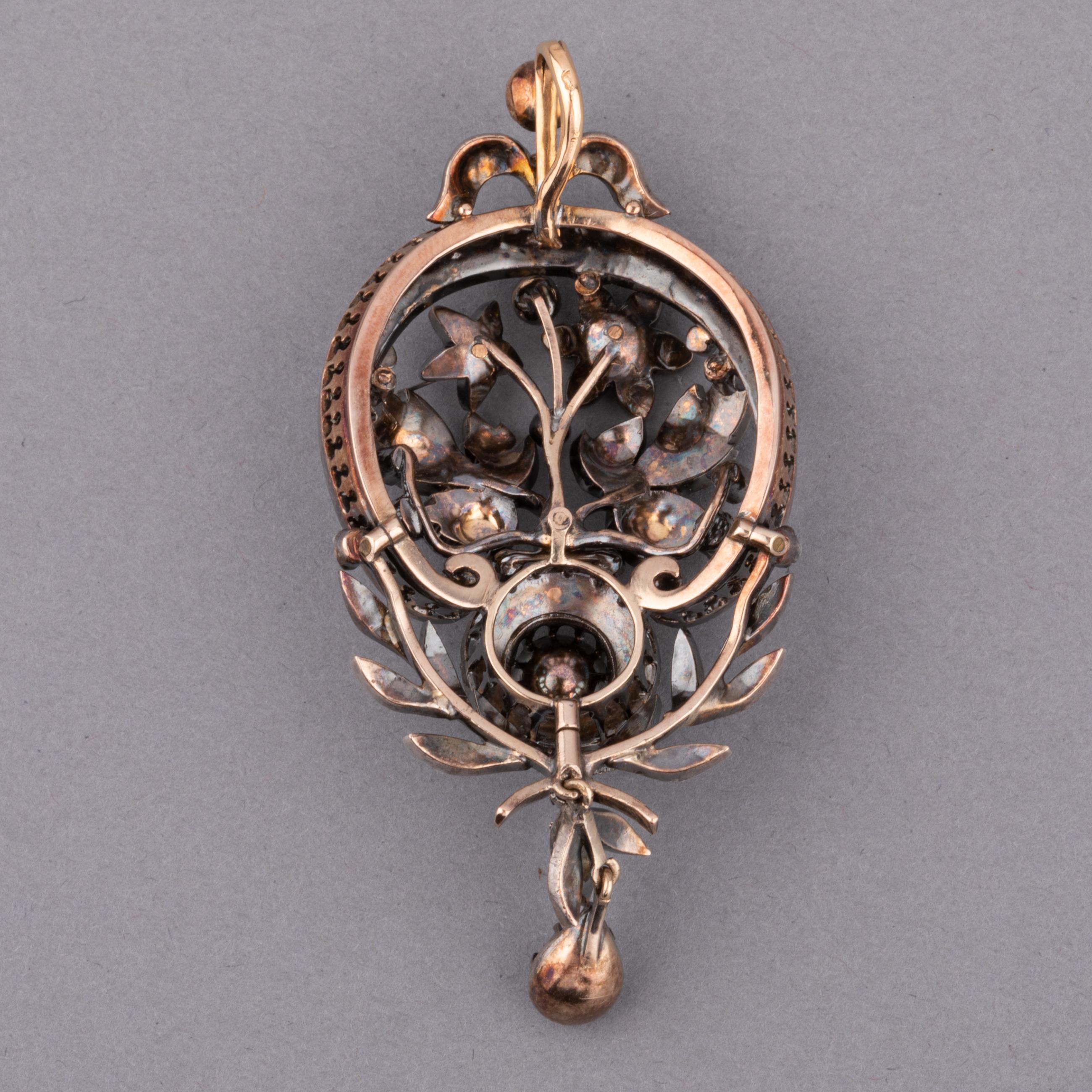 19th Century Gold and Diamonds Pendant For Sale 1